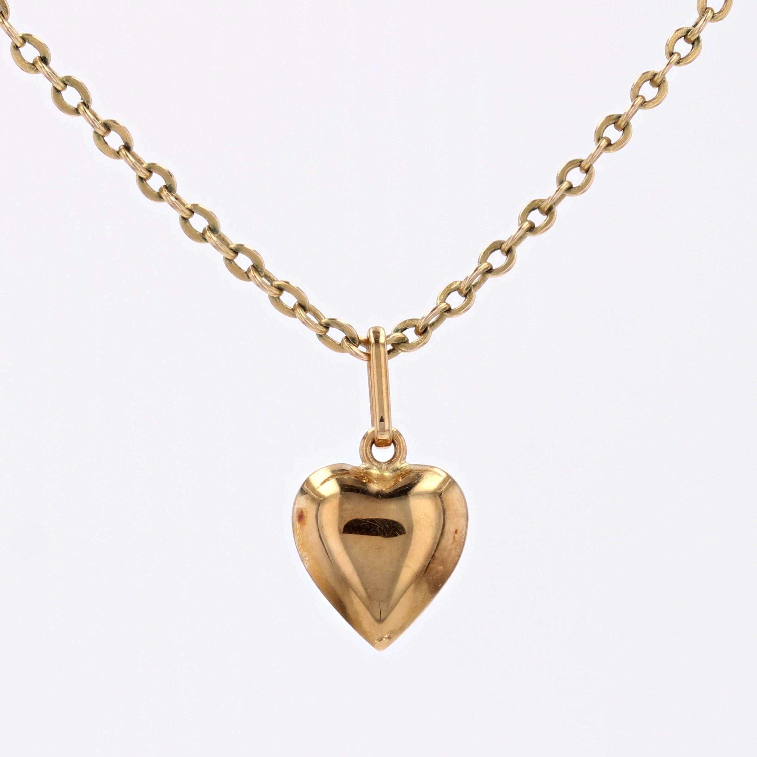 Pendentif moderne en or jaune 18 carats en forme de cœur en forme de dôme en vente 3