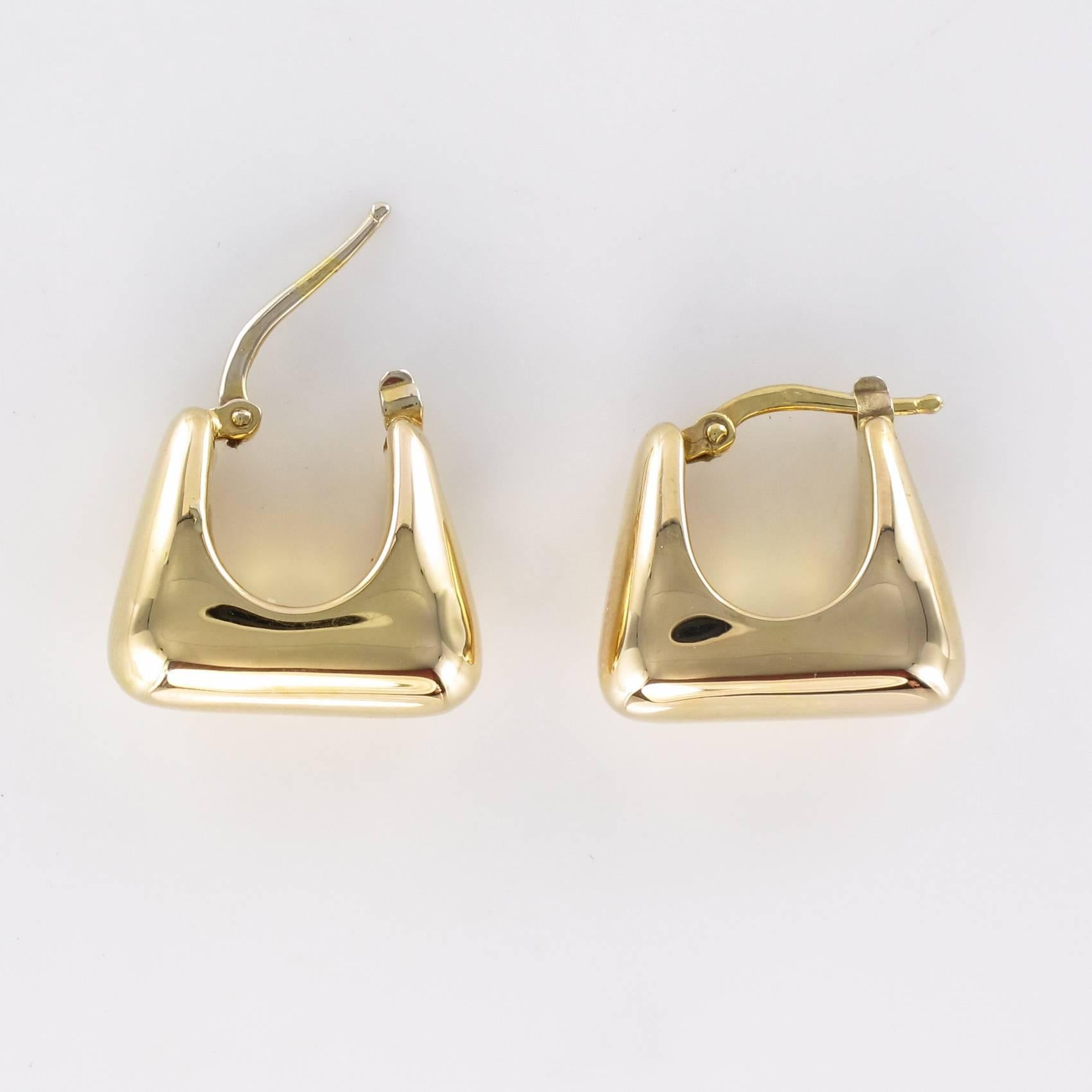 Modern 18 Karat Yellow Gold Hoop Earrings In Excellent Condition In Poitiers, FR