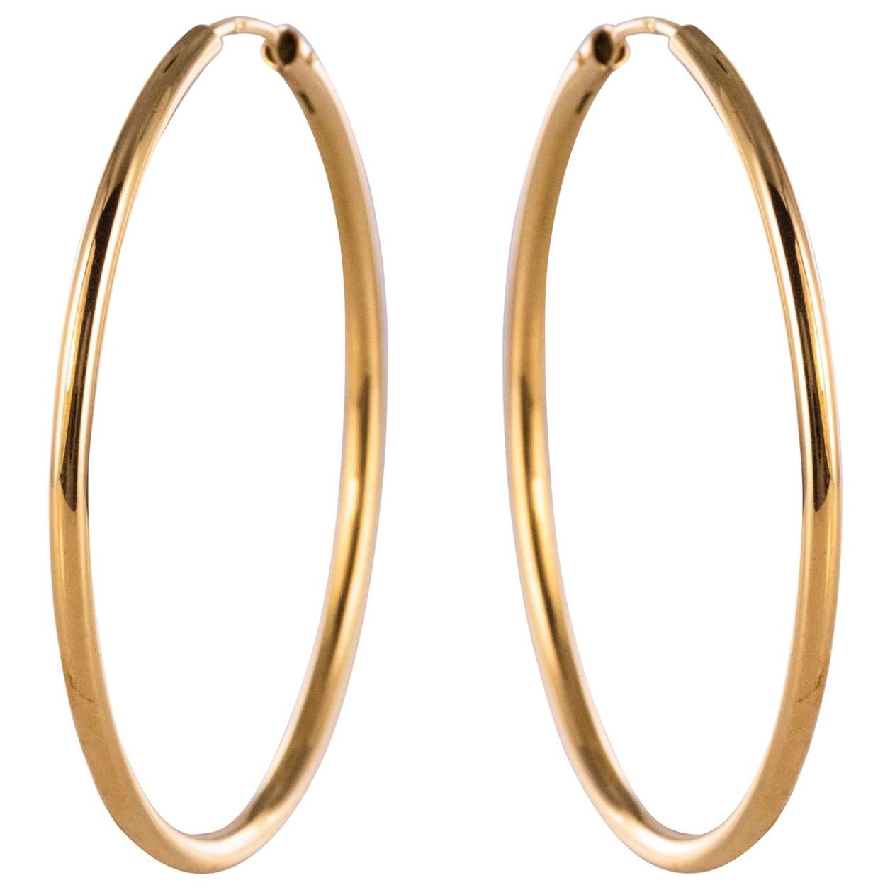 Modern 18 Karat Yellow Gold Hoop Earrings