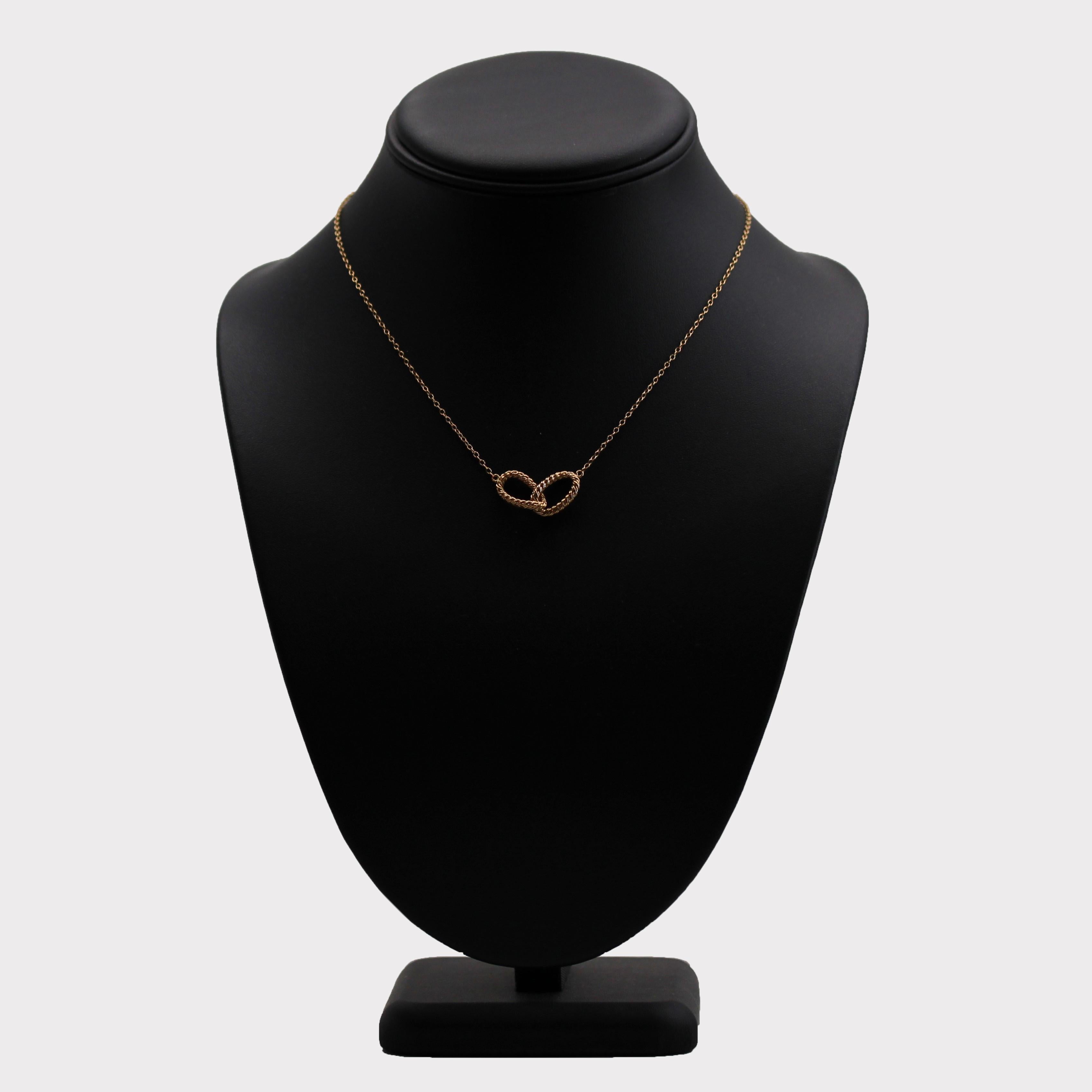 Women's Modern 18 Karat Yellow Gold Interlaced Loop Chain Necklace