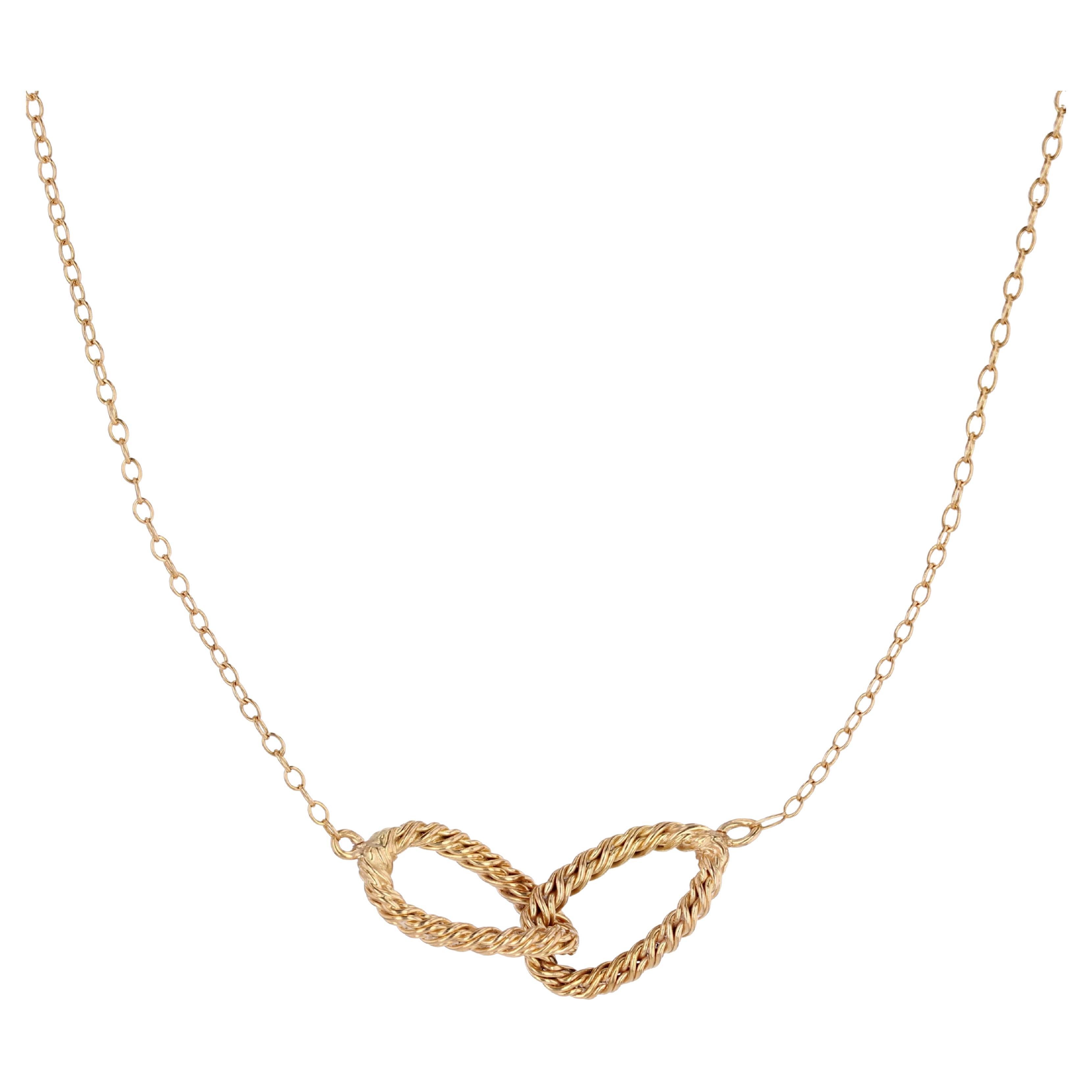 Modern 18 Karat Yellow Gold Interlaced Loop Chain Necklace
