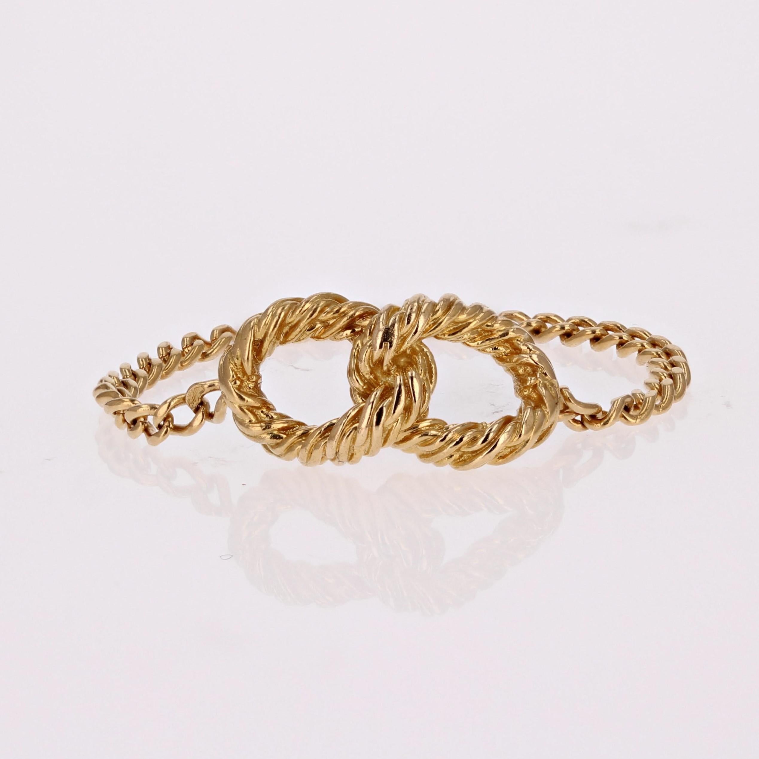 Modern 18 Karat Yellow Gold Interlaced Loop Chain Ring For Sale 3