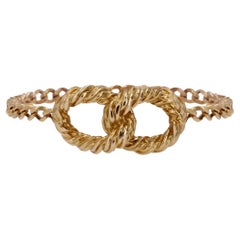 Modern 18 Karat Yellow Gold Interlaced Loop Chain Ring