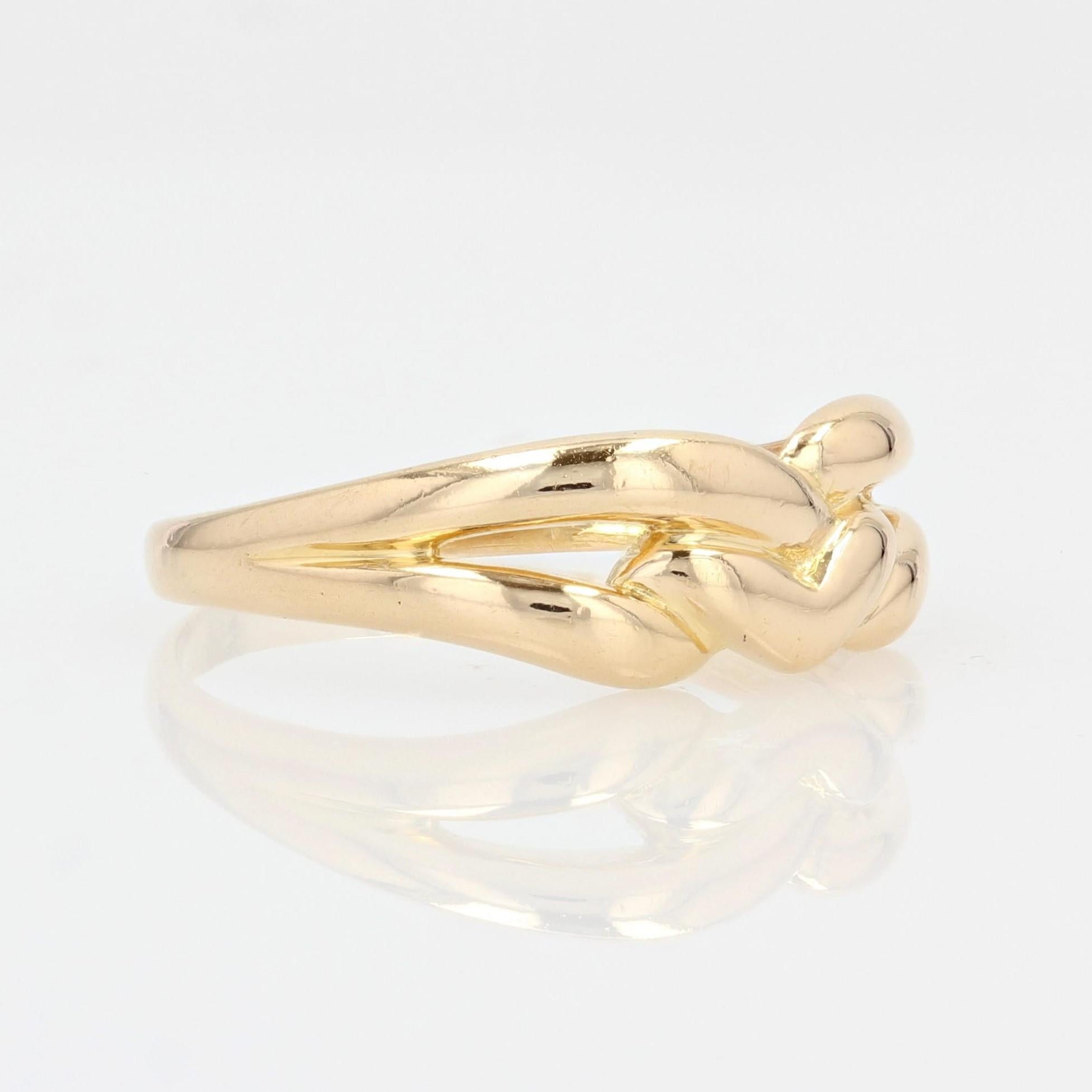 Women's Modern 18 Karat Yellow Gold Interlaced Ring For Sale