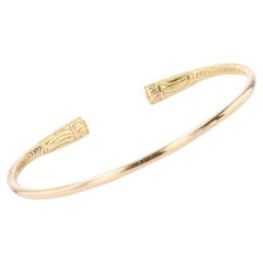 Modern 18 Karat Yellow Gold Open Chiseled Bangle Bracelet