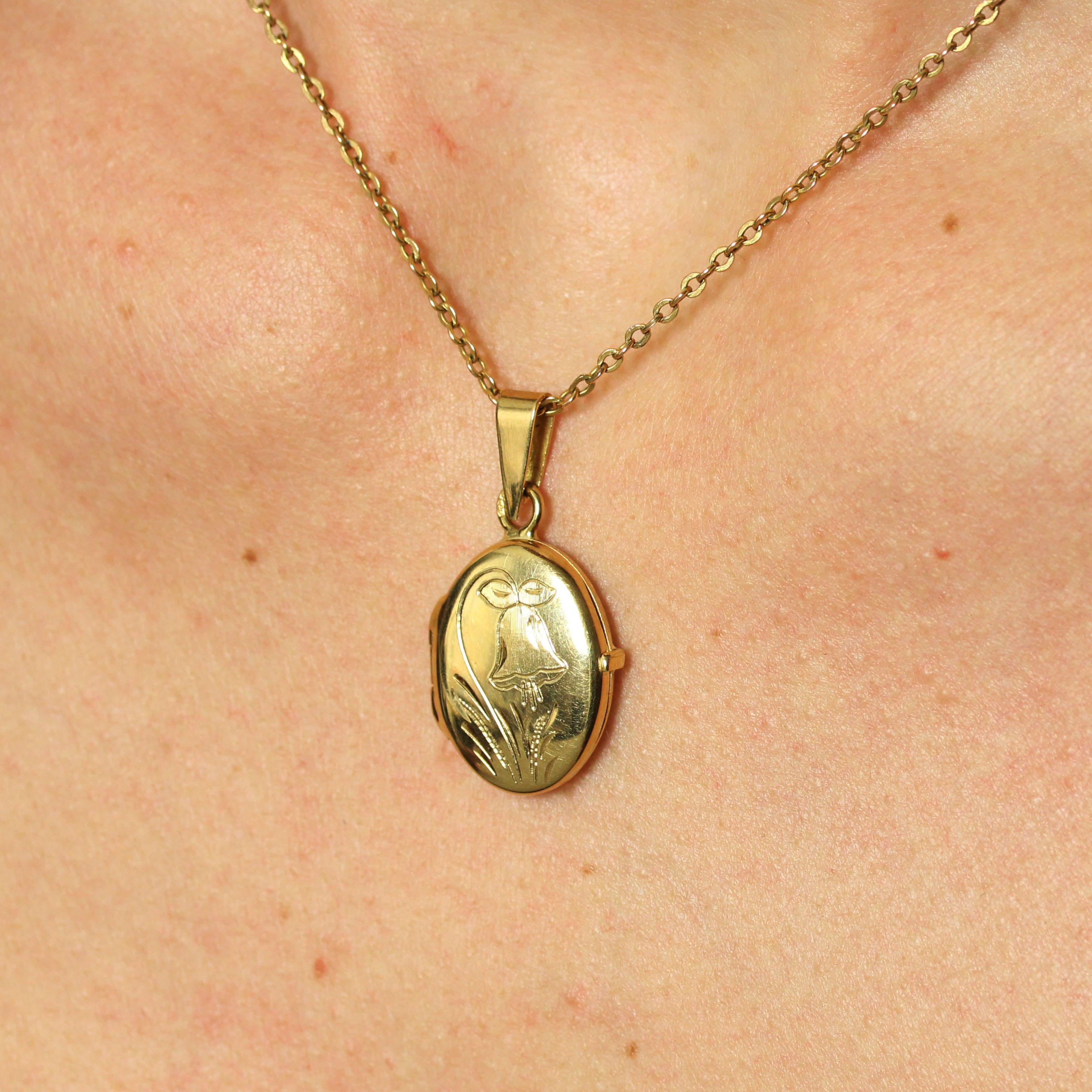 Pendentif médaillon ovale moderne en or jaune 18 carats en vente 2