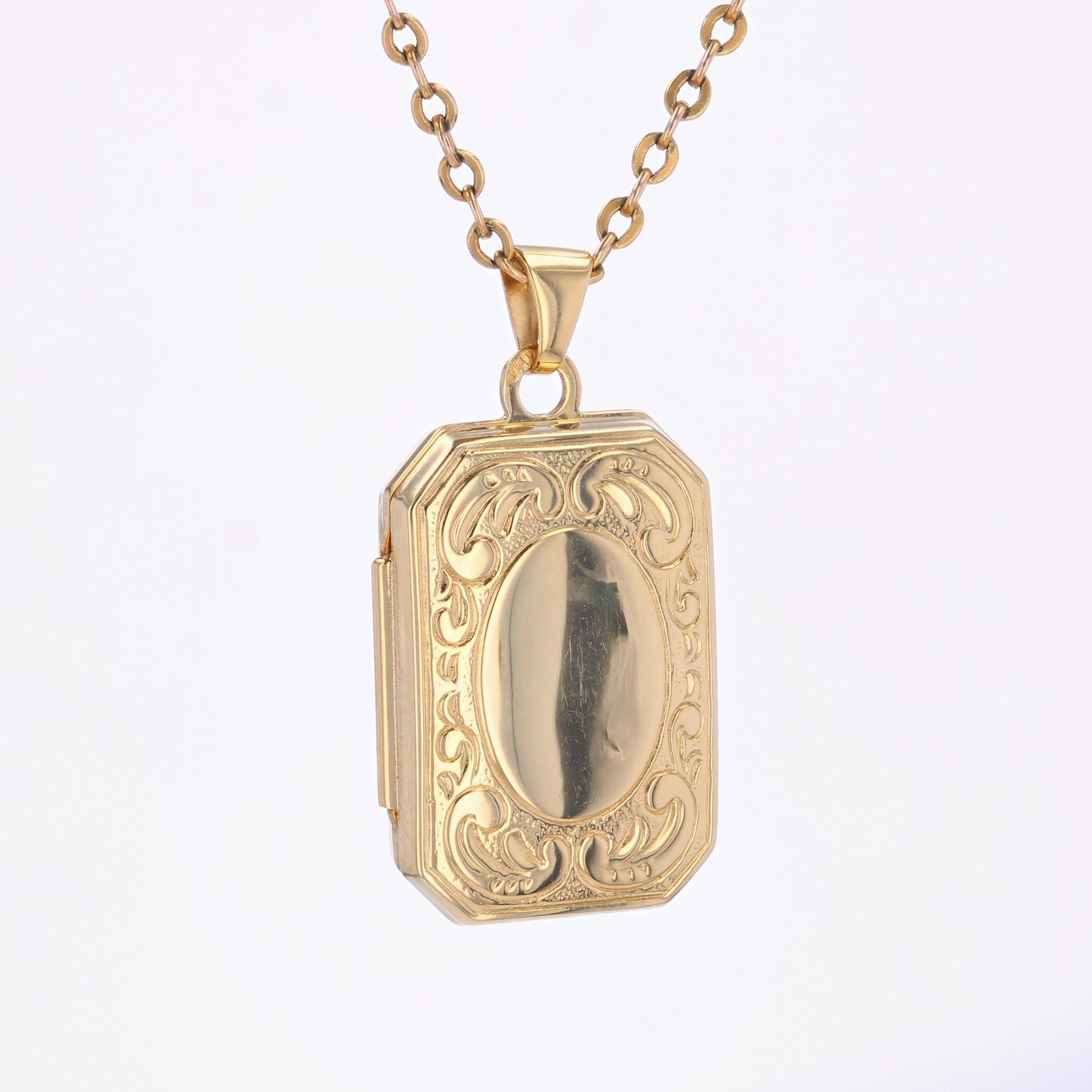 Pendentif médaillon rectangulaire moderne en or jaune 18 carats Excellent état - En vente à Poitiers, FR