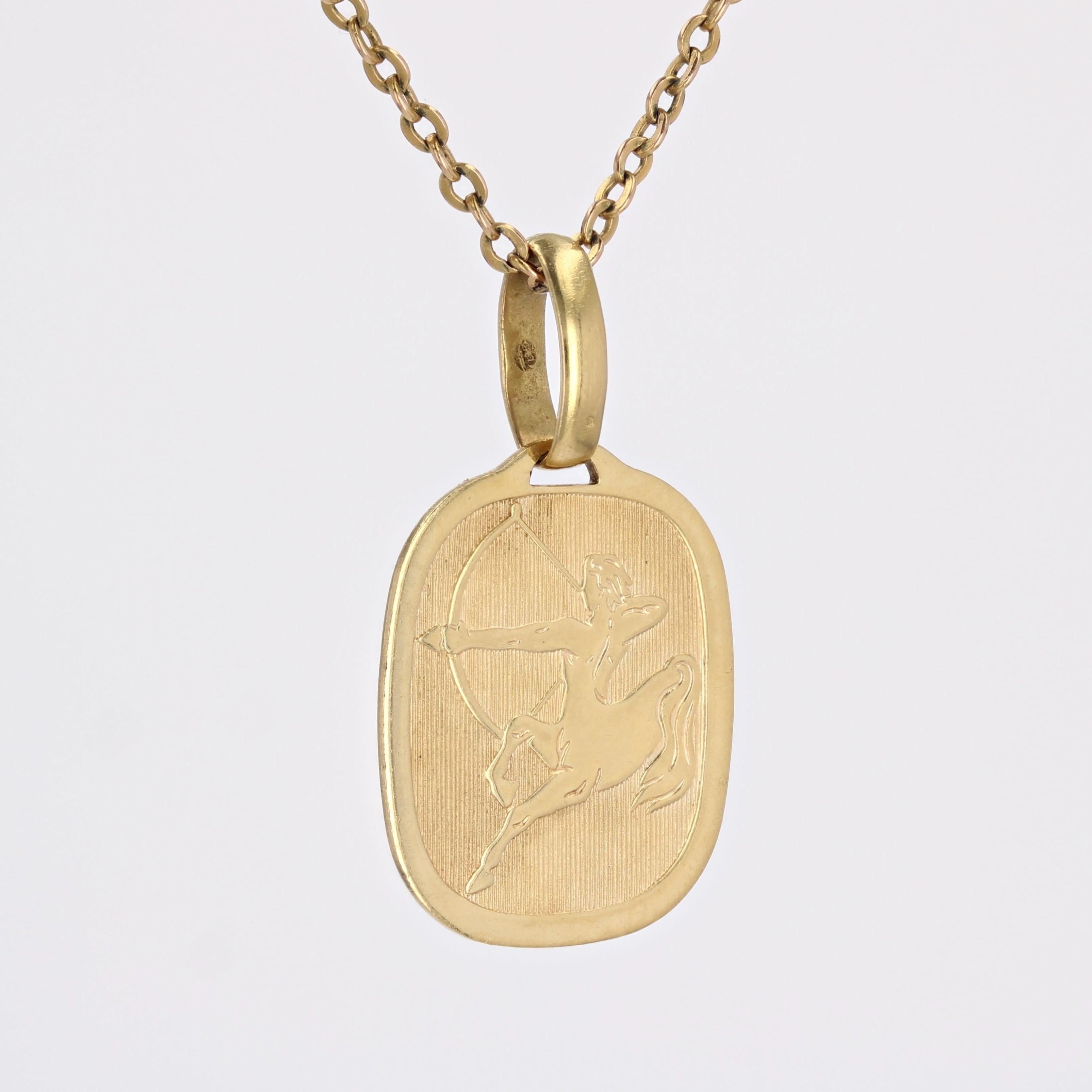 Modern 18 Karat Yellow Gold Sagittarius Medal Pendant For Sale 1