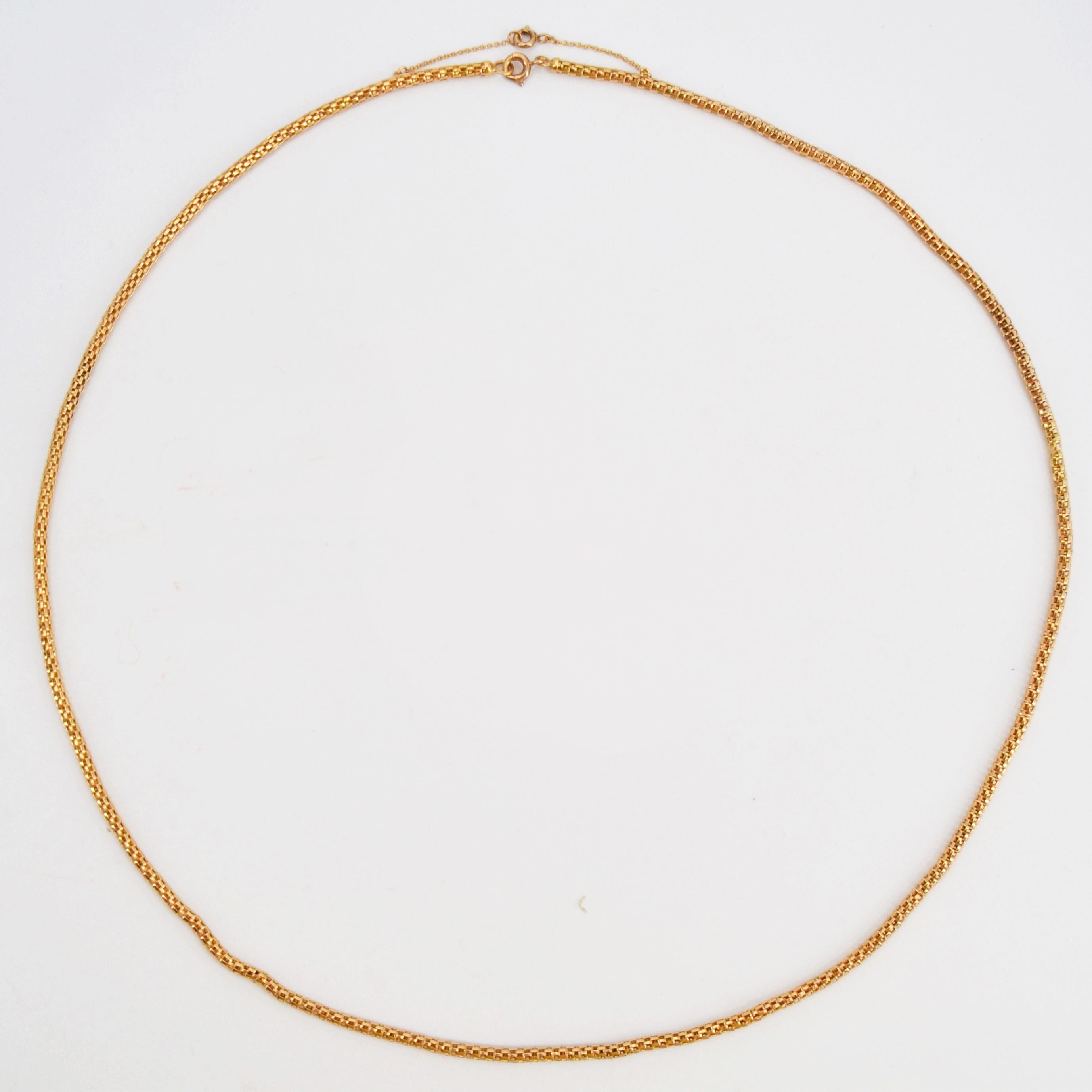 Modern 18 Karat Yellow Gold Snake Mesh Chain In Excellent Condition For Sale In Poitiers, FR