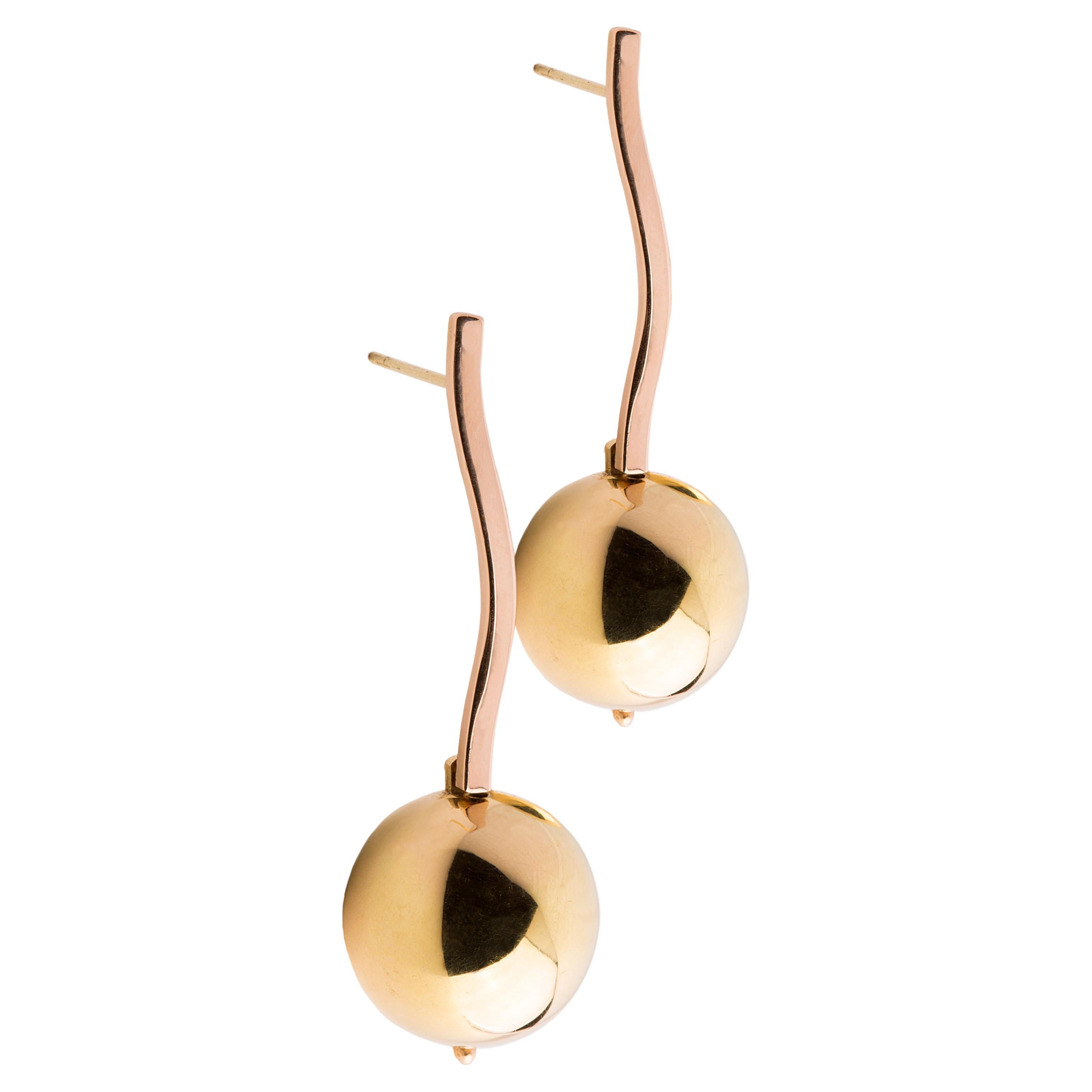 Modern 18 Karat Yellow Gold Sun Globes Sfere Handcrafted Dangle Design Earrings For Sale