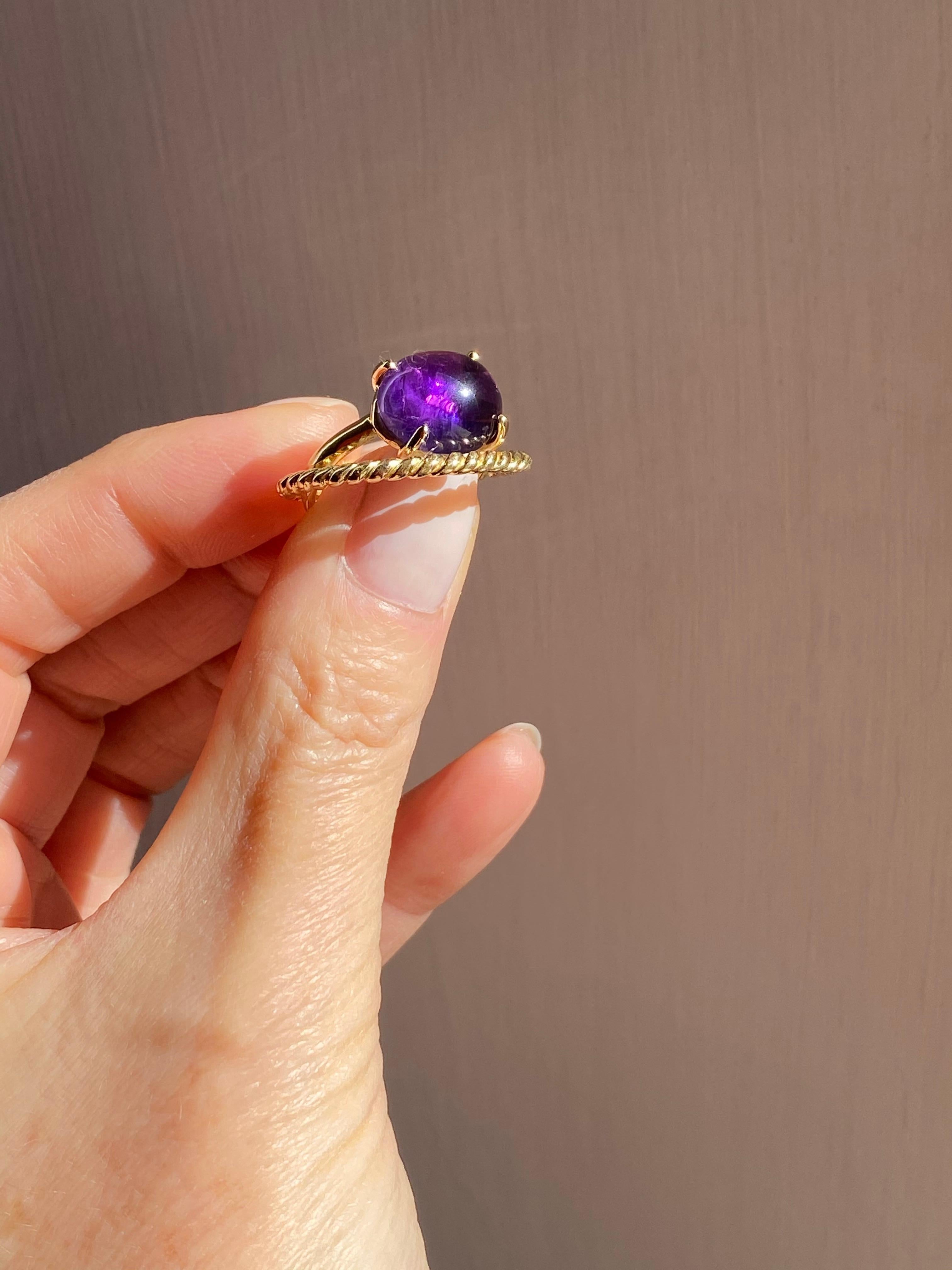 Art Deco Twist Love Amethyst 18 Karat Yellow Gold Handcrafted Modern Design Ring For Sale