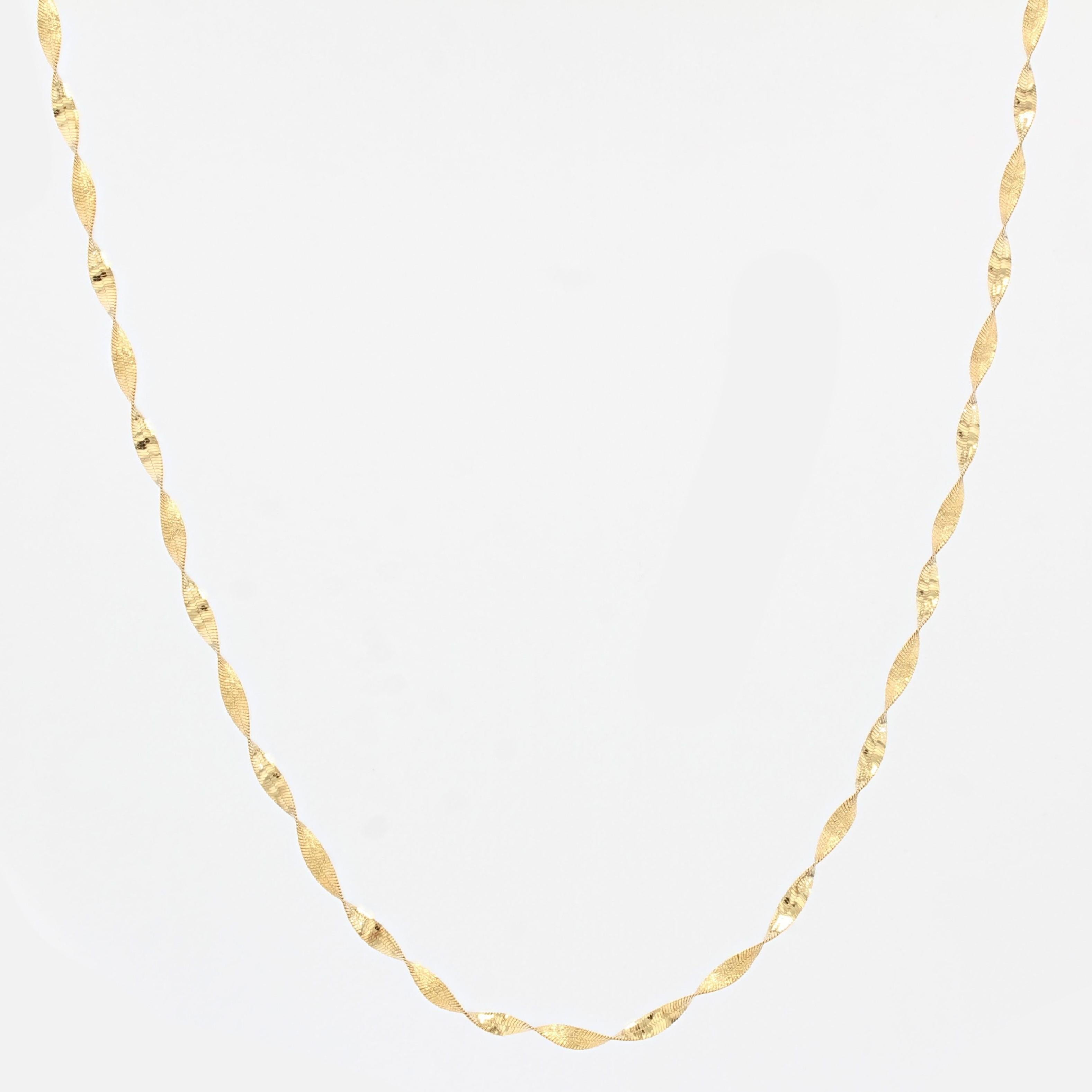 Women's Modern 18 Karat Yellow Gold Twisted Flat Wire Chain