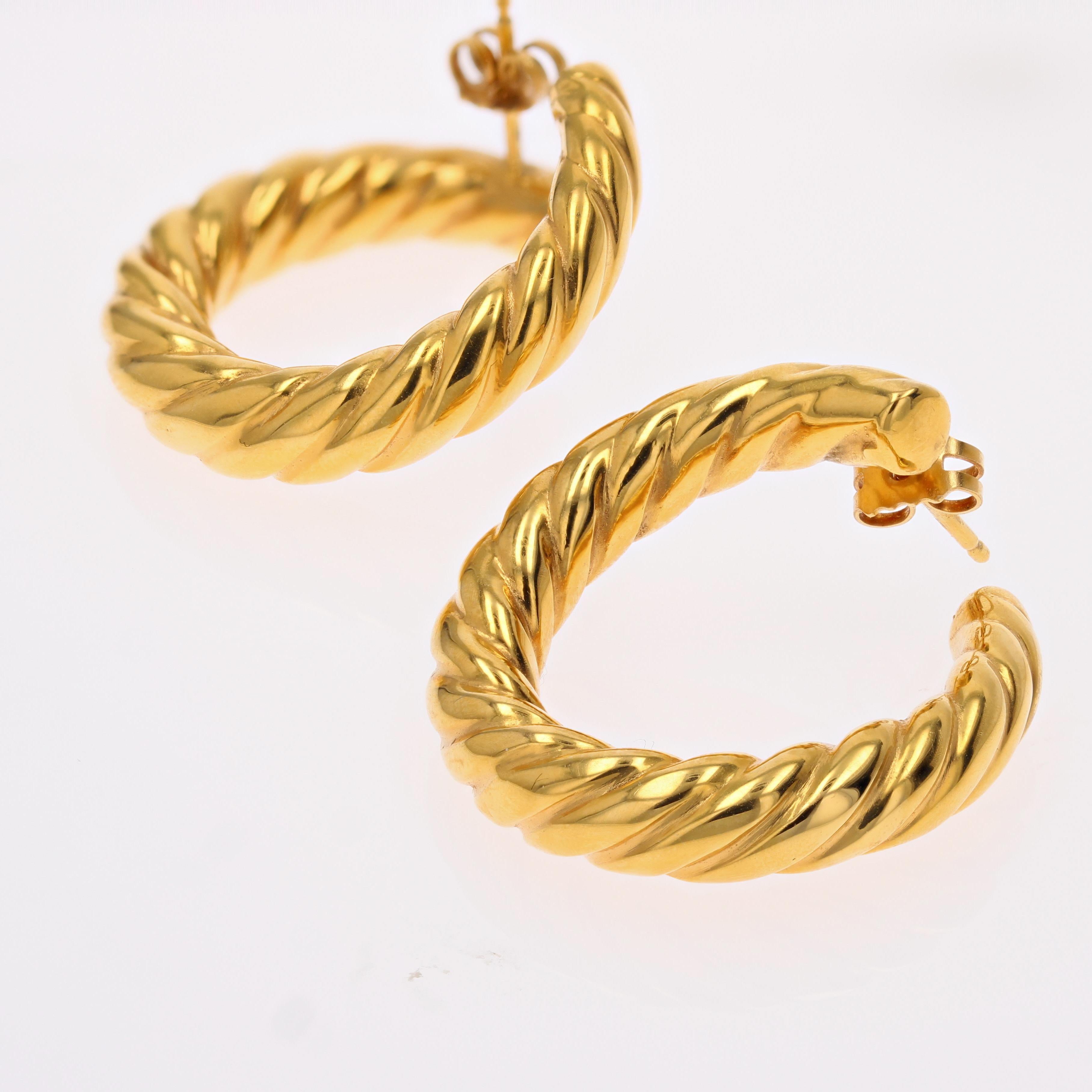 The Moderns Boucles d'oreilles torsadées en or jaune 18 carats en vente 4