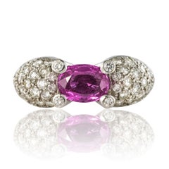 Moderner Ring aus 18 Karat Gold mit einem rosa Saphir von 1,88 Karat und einem Diamanten im Brillantschliff von 1,28 Karat