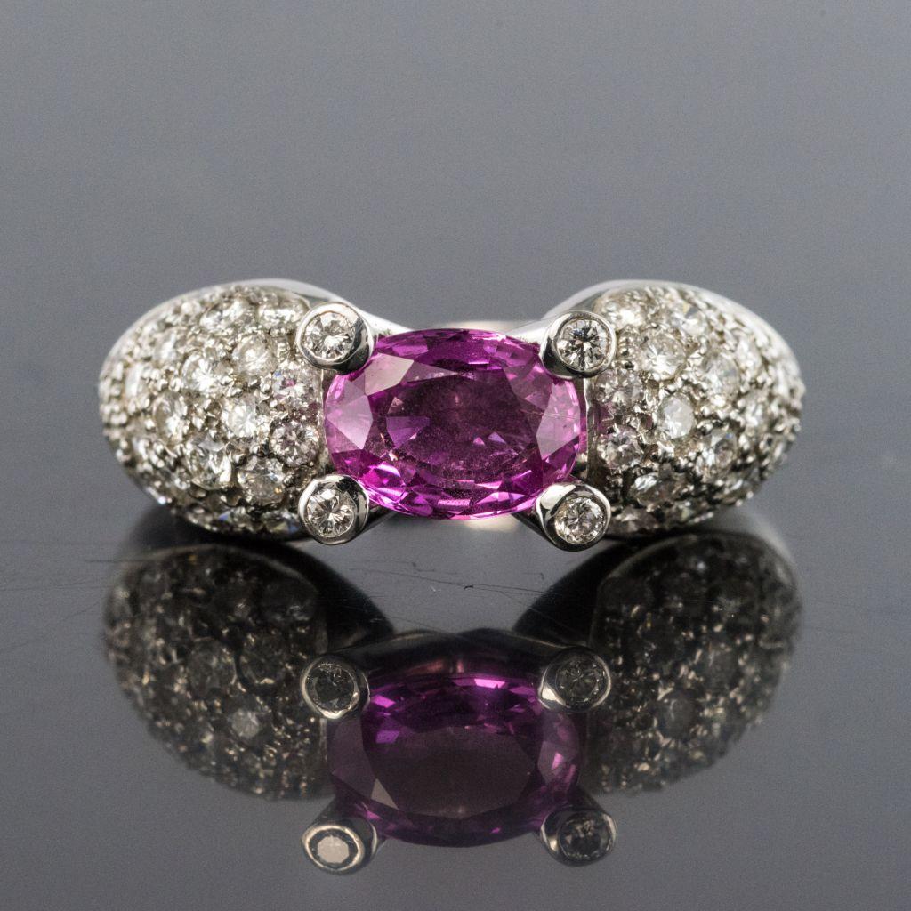Modern 1.88 Carat Pink Sapphire 1.28 Carat Brillant Cut Diamond 18K Gold Ring For Sale 10