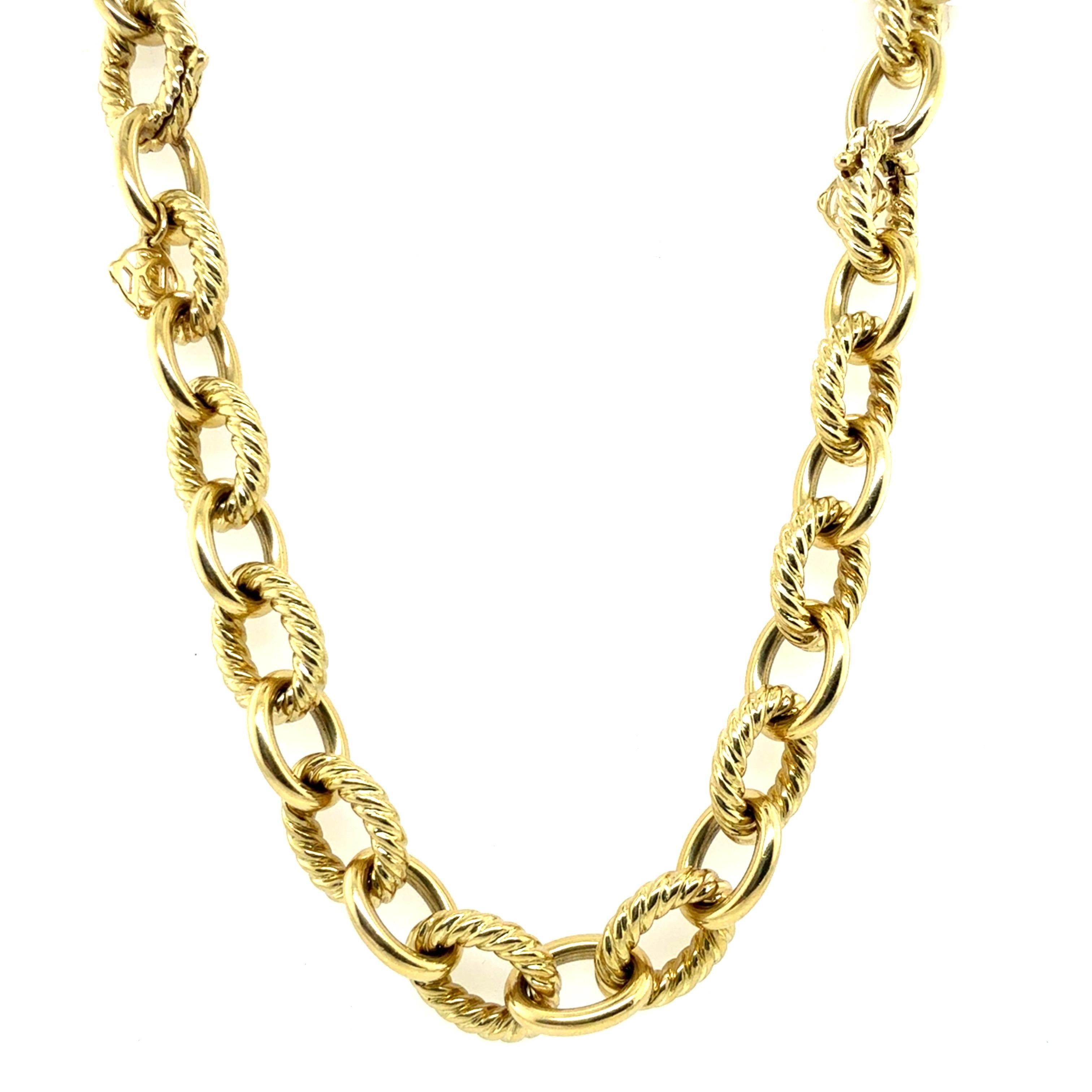 Modern 18 karat yellow gold curb link necklace and bracelet set by David Yurman. The bracelet measures 7.25 inches in length and weighs approximately 30 grams, while the necklace measures 16 inches in length and weighs 66.4 grams. The combined total