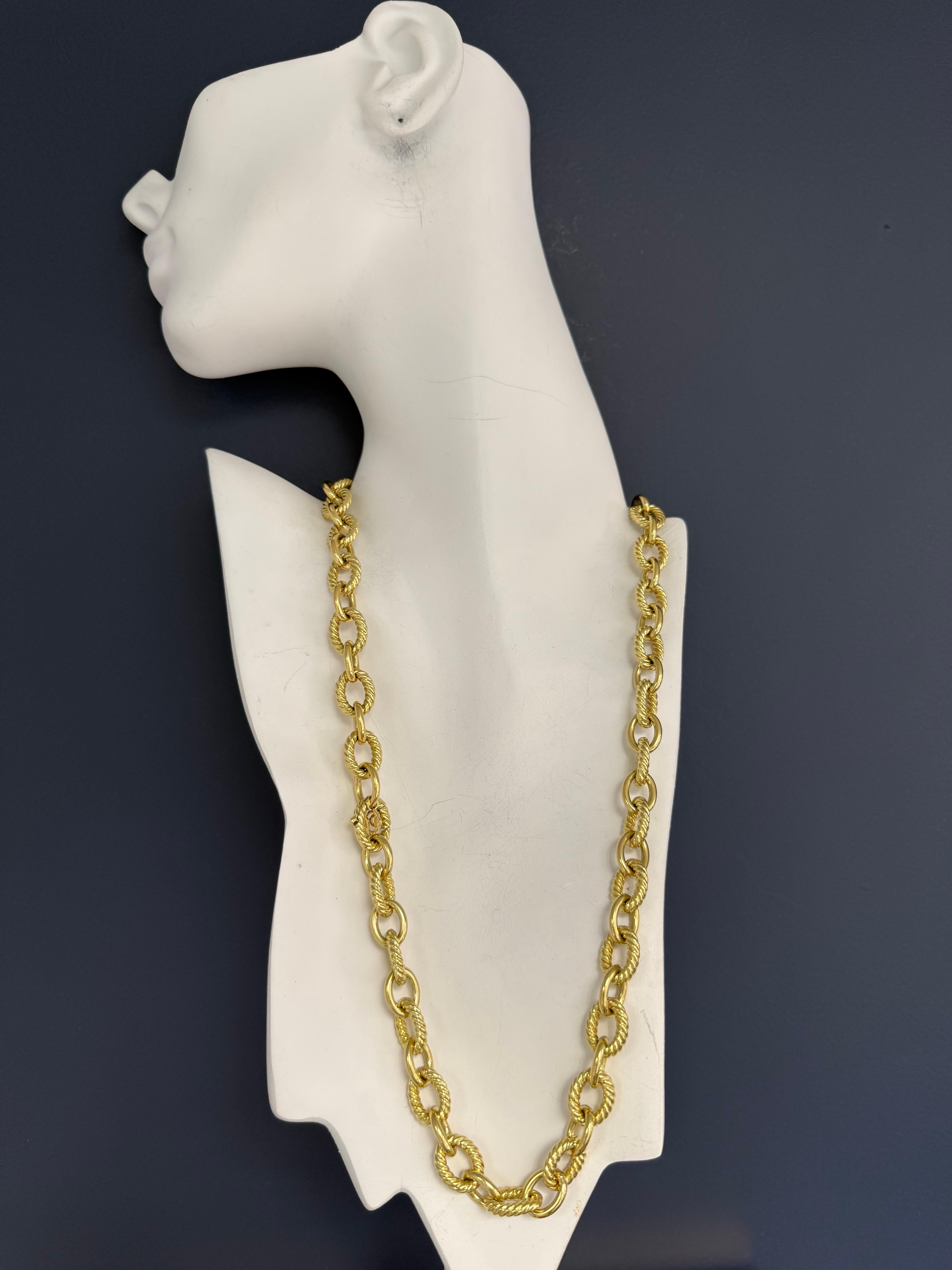 Modern 18K Gold Large Curb Link Necklace & Bracelet Set by David Yurman In Good Condition For Sale In Los Angeles, CA