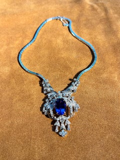 Modern 18K Gold Tanzanite and Diamond Drop Necklace