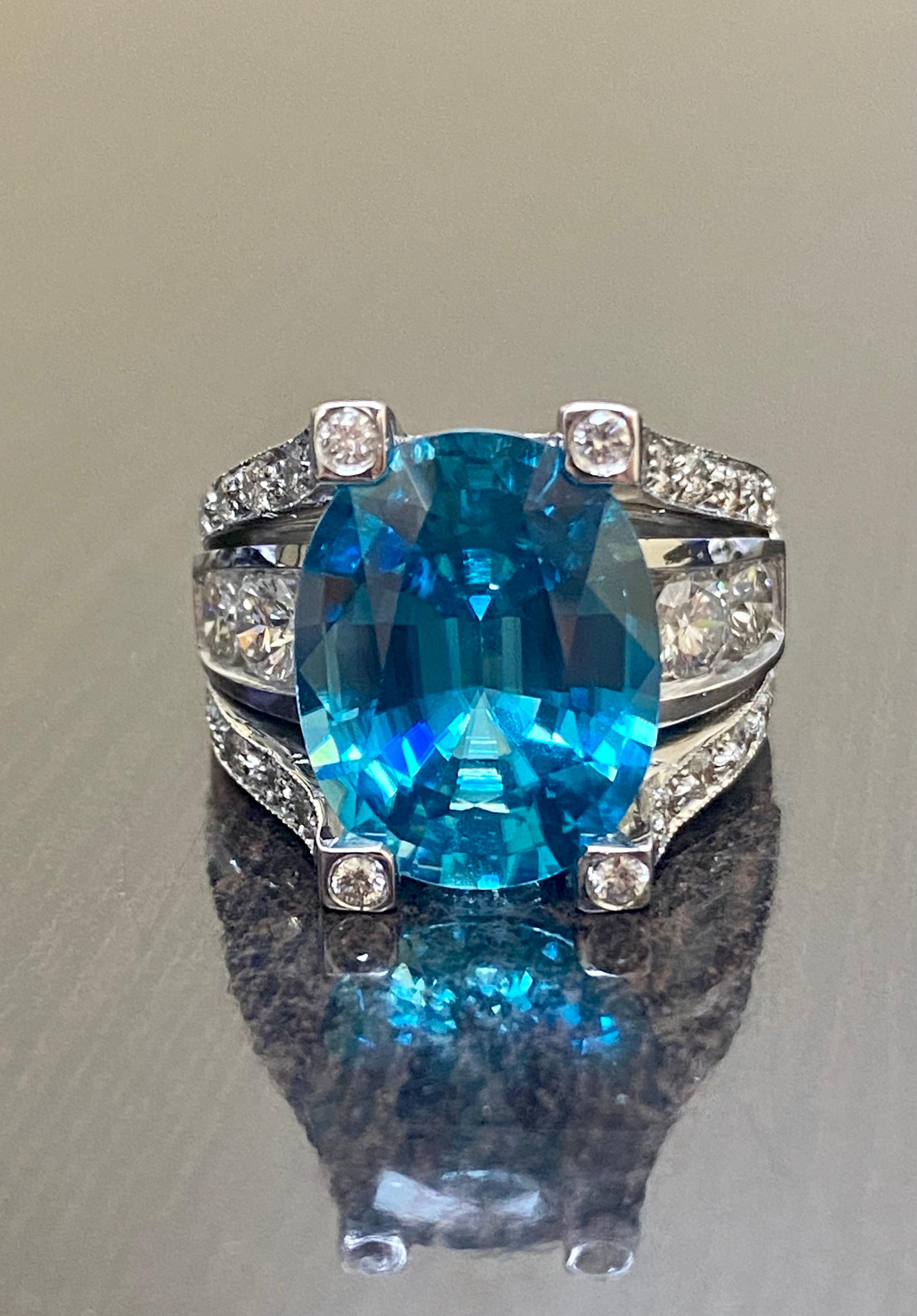 Modern 18K White Gold Diamond 14 Carat Blue Zircon Engagement Ring For Sale 2