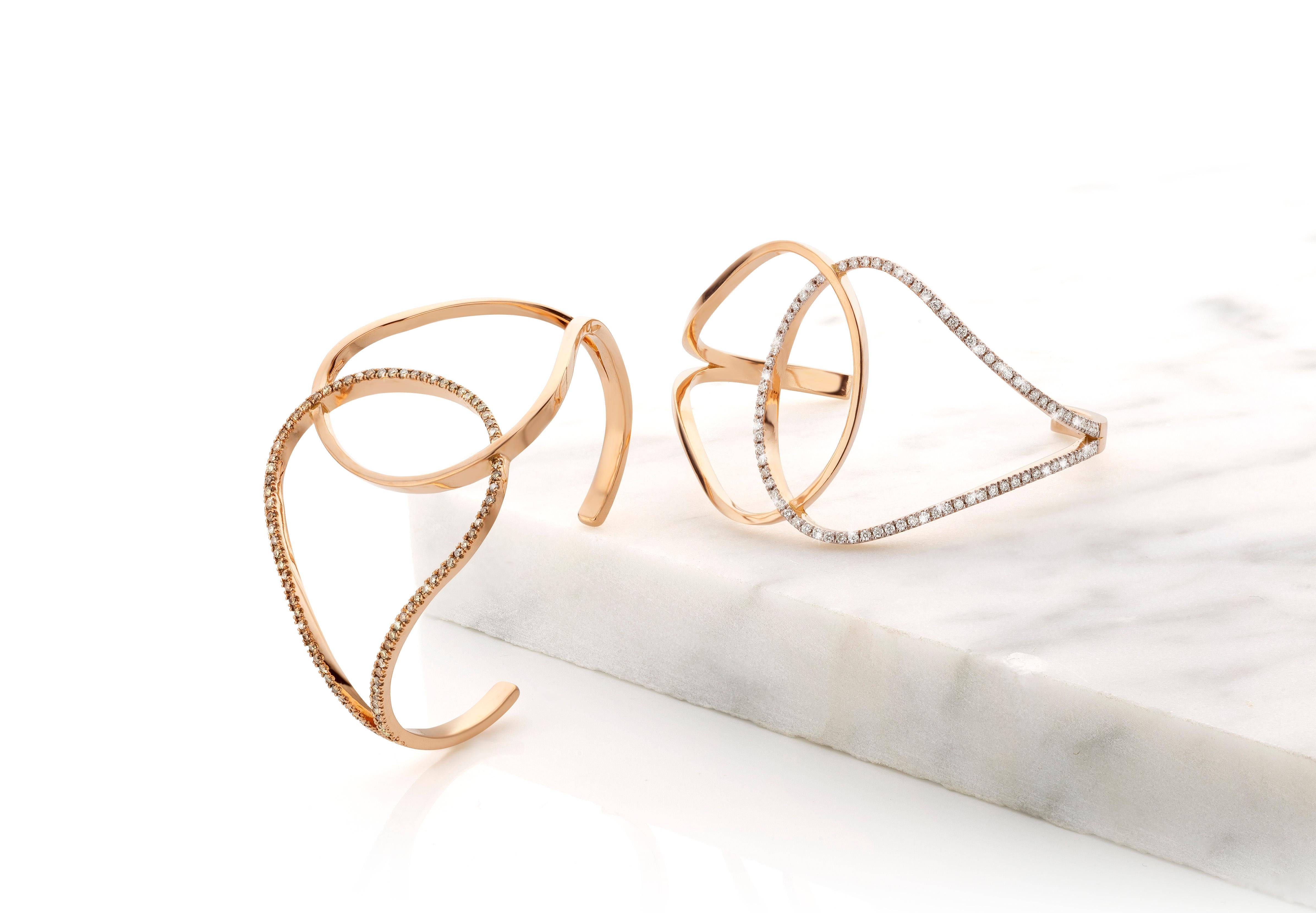 Women's Modern 18 Karat White Gold Diamond Bracelet For Sale