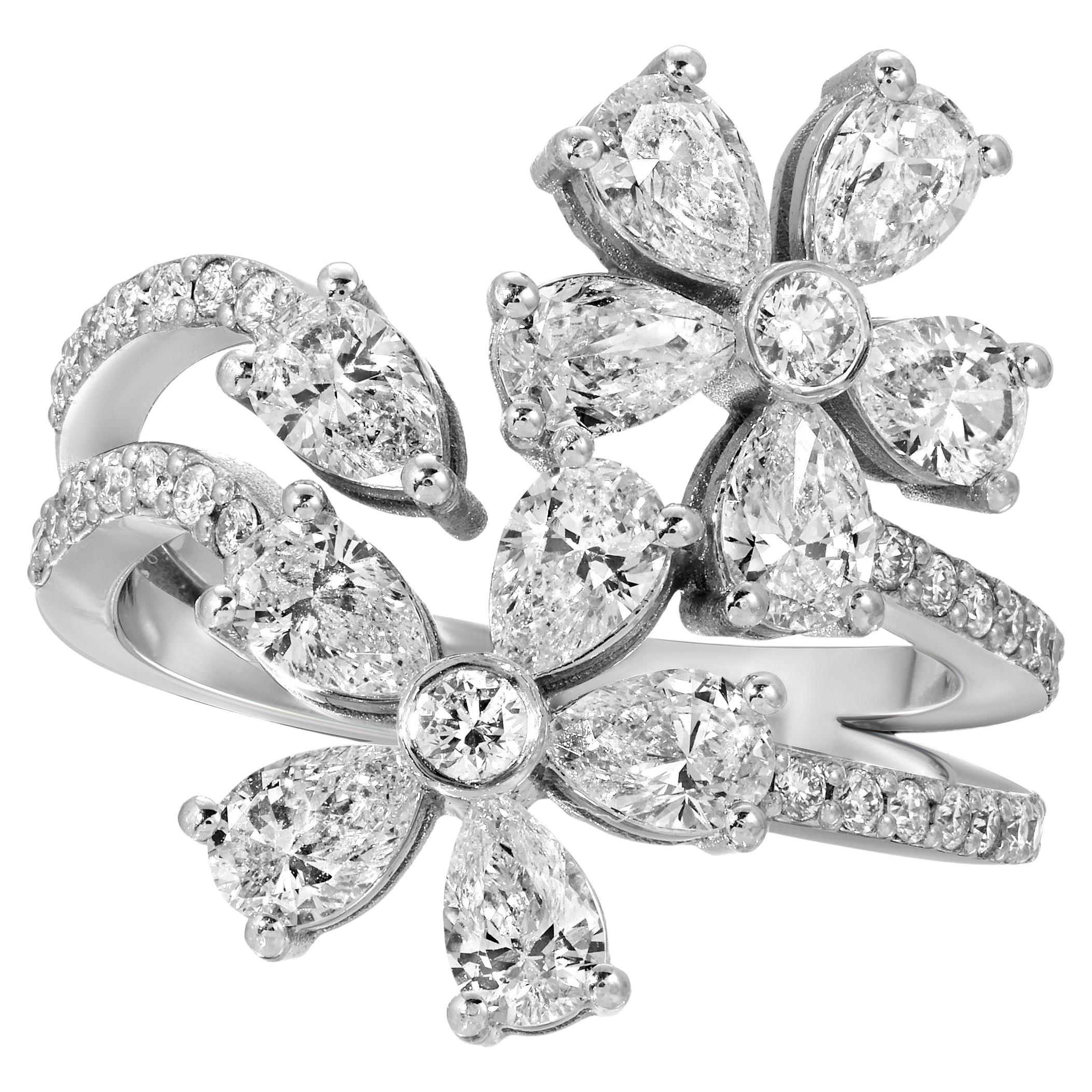 Im Angebot: Moderner 18K Weißgold Floral High Jewelry Ring ()