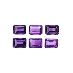 Modern 18k white gold necklace with a emerald-cut Amethyst