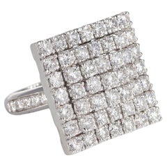 Anillo cuadrado moderno de oro blanco de 18k con pavé de diamantes naturales de 5,28 quilates