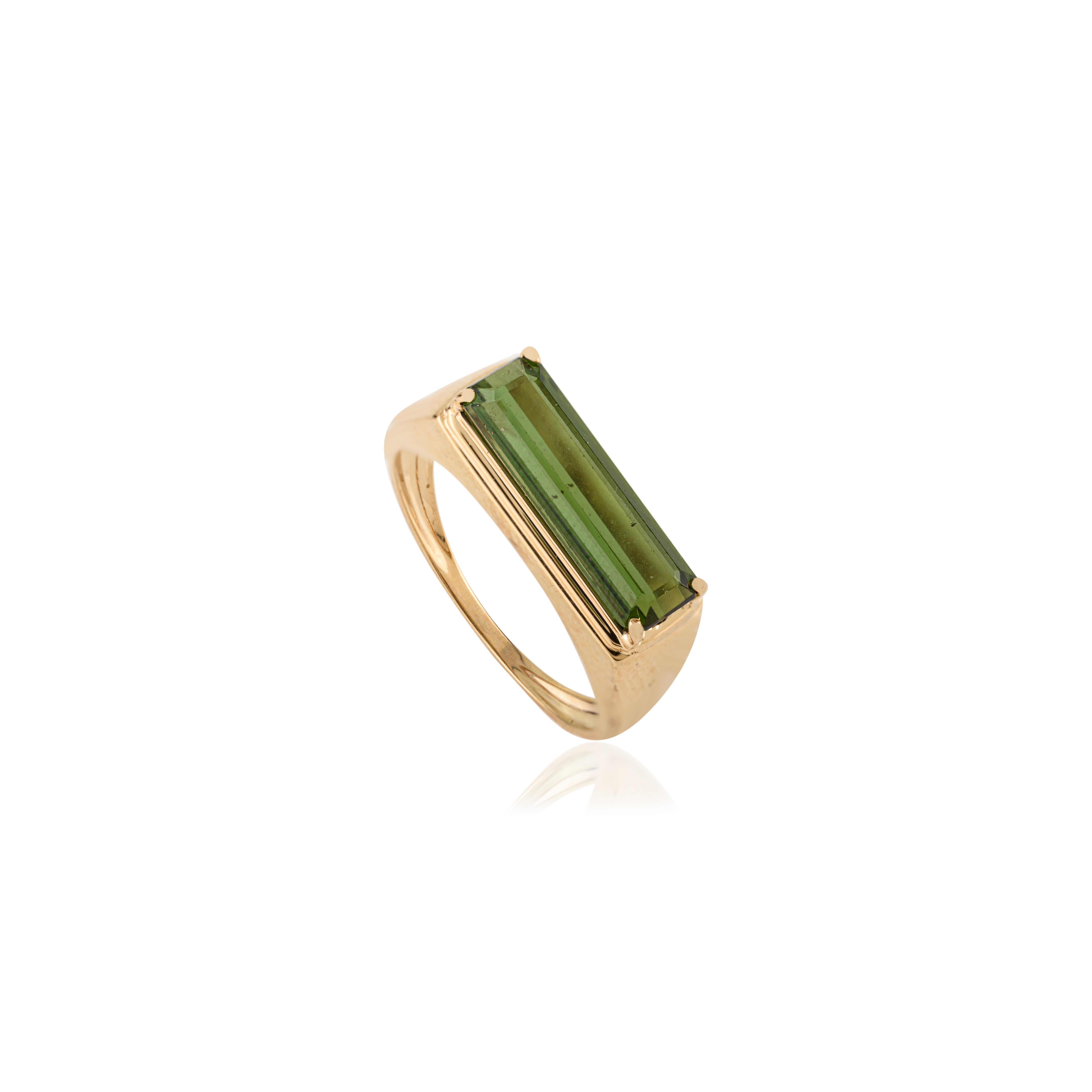 Im Angebot: Moderner Statement-Ring aus 18 Karat Gelbgold mit 2,19 Karat grünem Turmalin im Baguetteschliff () 9