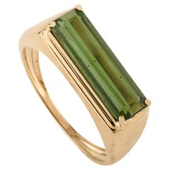 Moderner Statement-Ring aus 18 Karat Gelbgold mit 2,19 Karat grünem Turmalin im Baguetteschliff