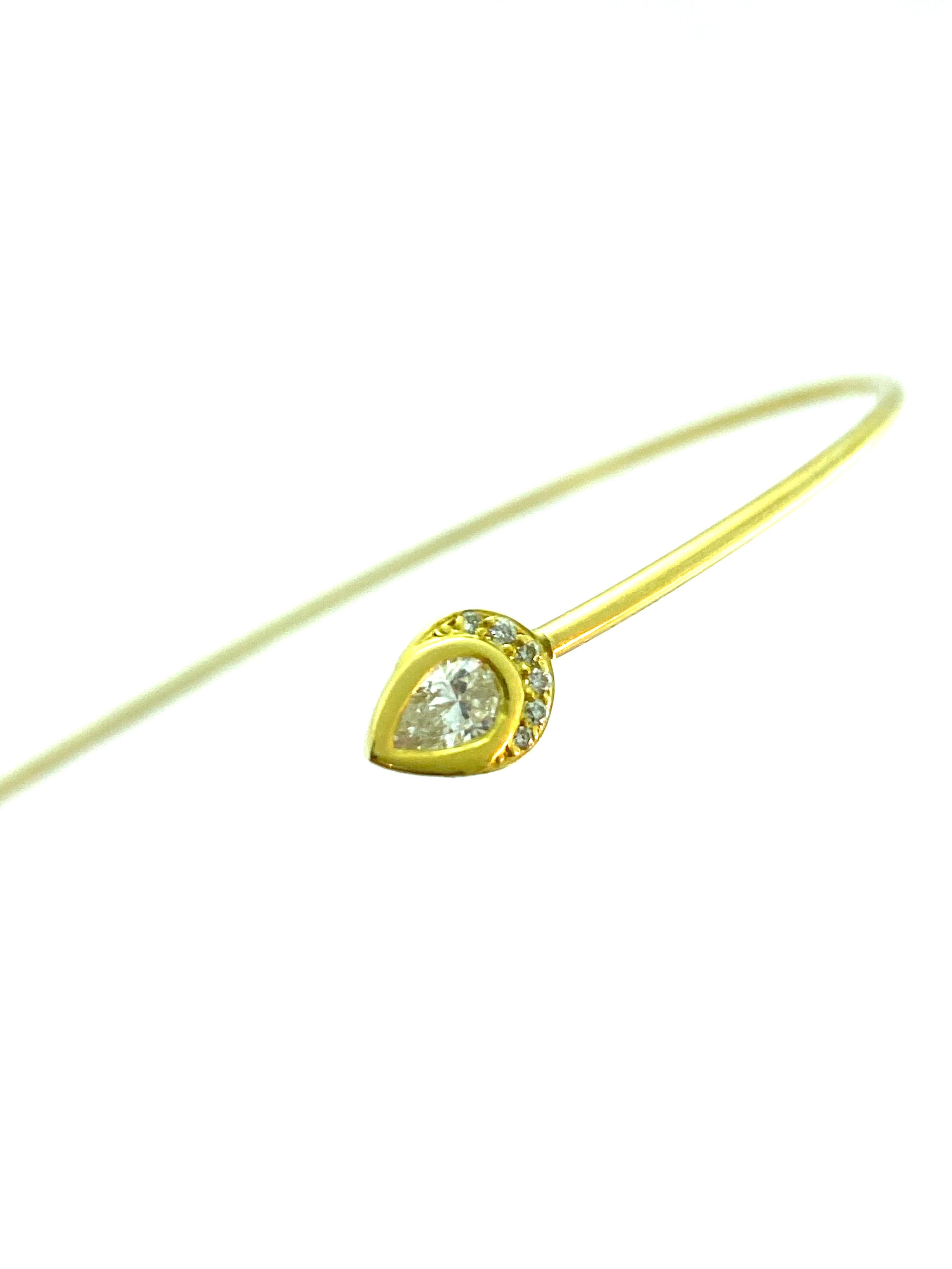 Women's Modern 18K Yellow Gold and Diamond Wire Choker Necklace