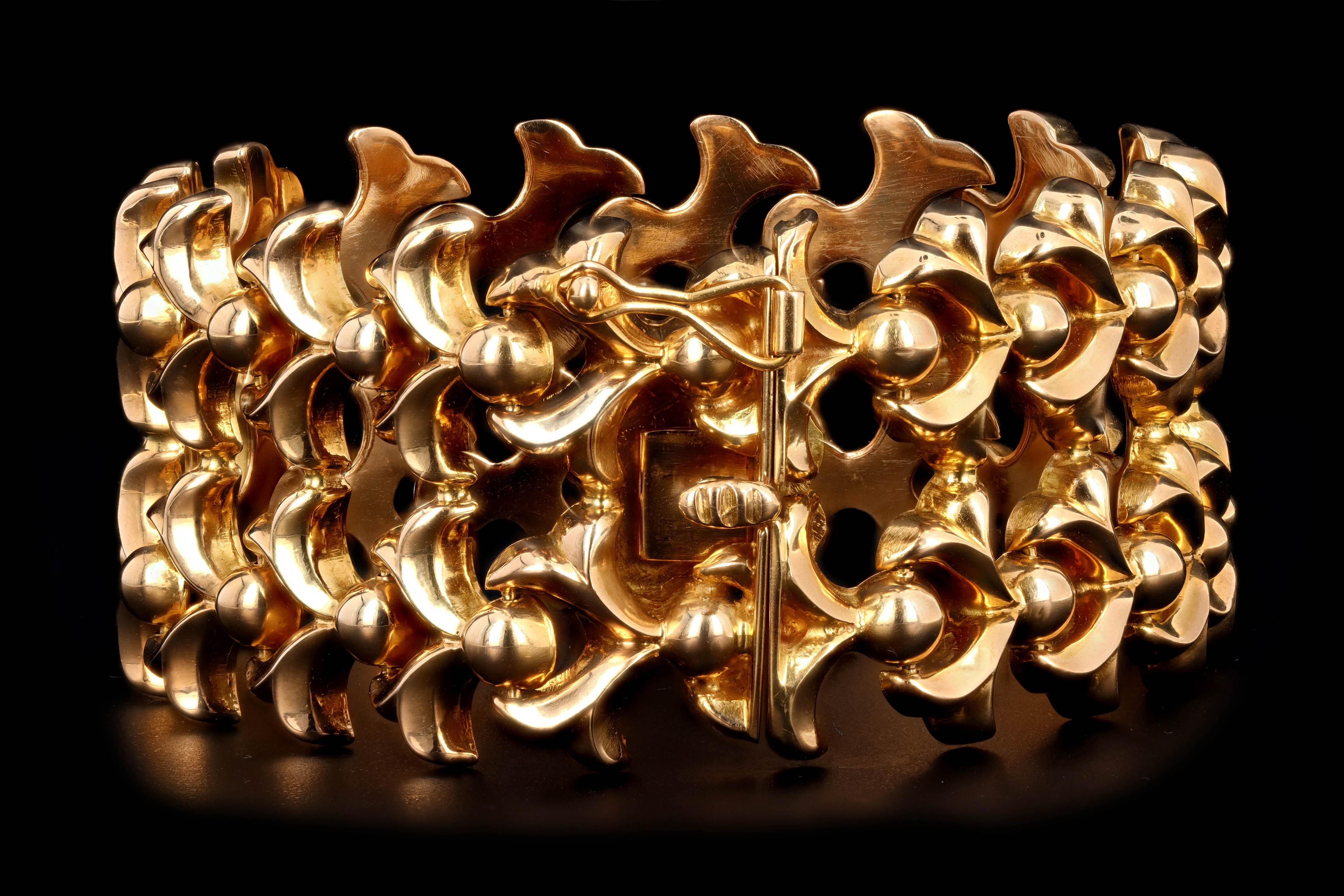 Era: Modern

Composition: 18K Yellow Gold 

Bracelet Width: 1 Inch

Bracelet Length: 6.75 Inches

Bracelet Weight: 31.5 Grams

Item Barcode: 127801