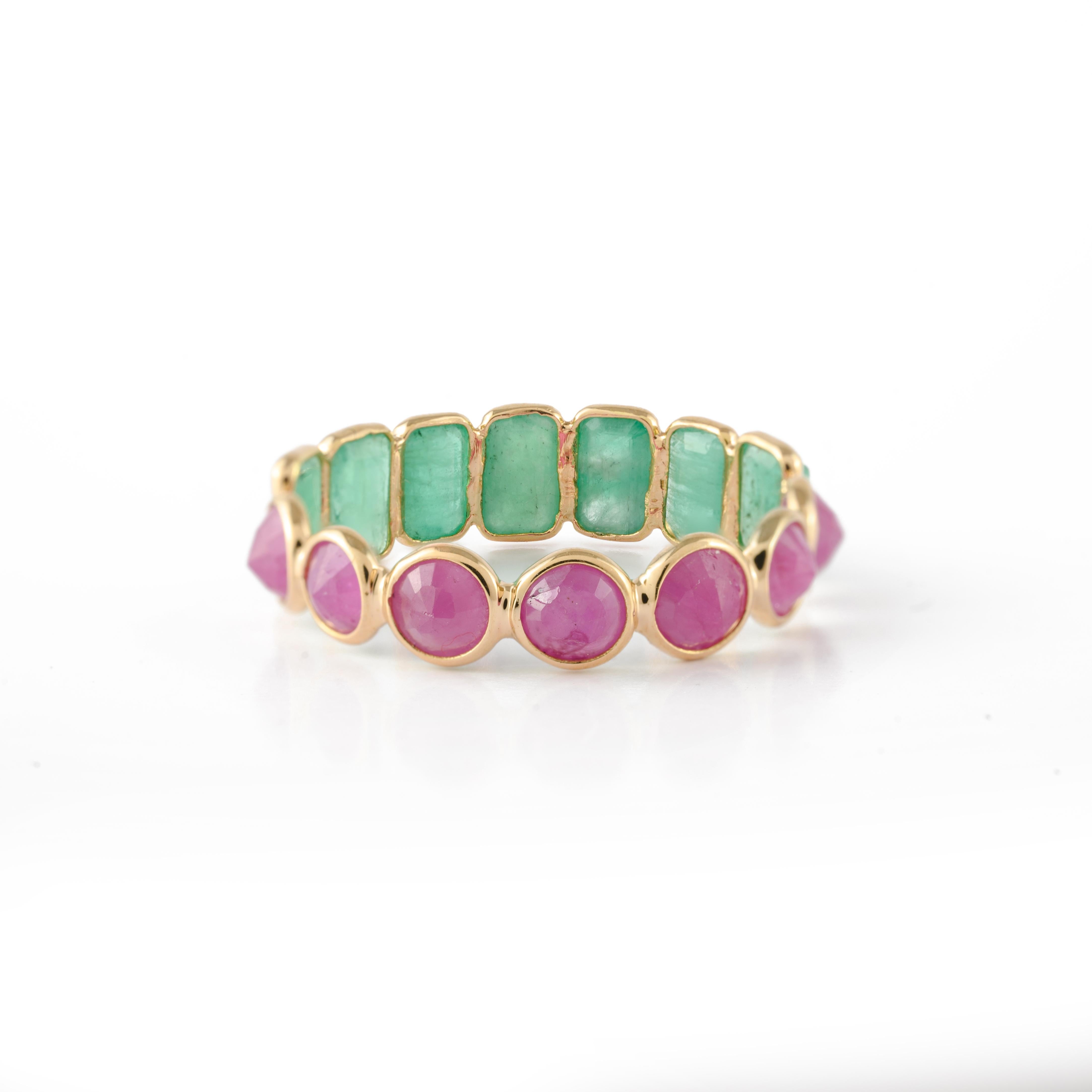 For Sale:  Modern 18k Yellow Gold Emerald Ruby Reversible Band Ring 7