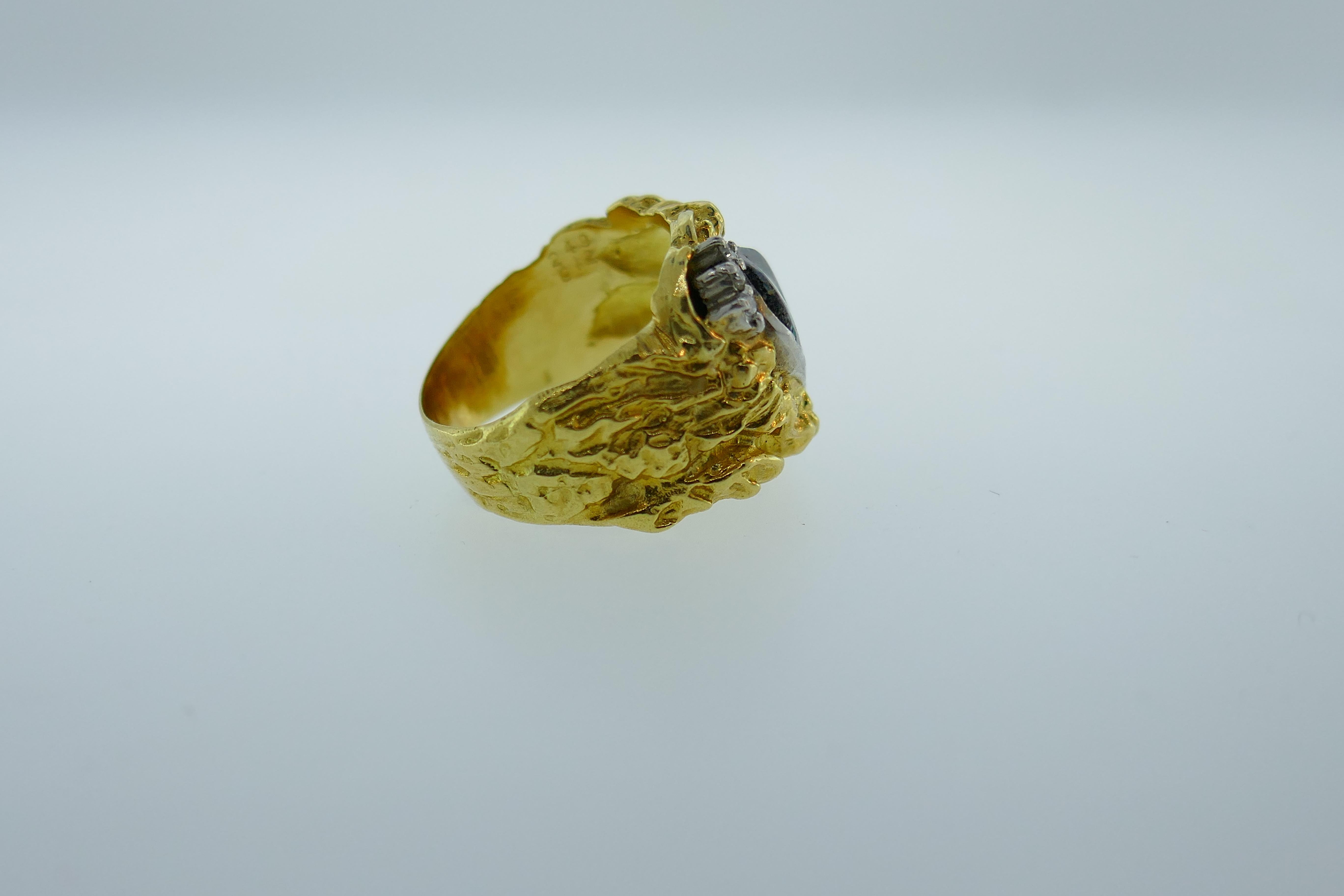 Round Cut Modern 18 Karat Gold, Platinum, Diamond and Boulder Opal Ring, circa 1990s For Sale