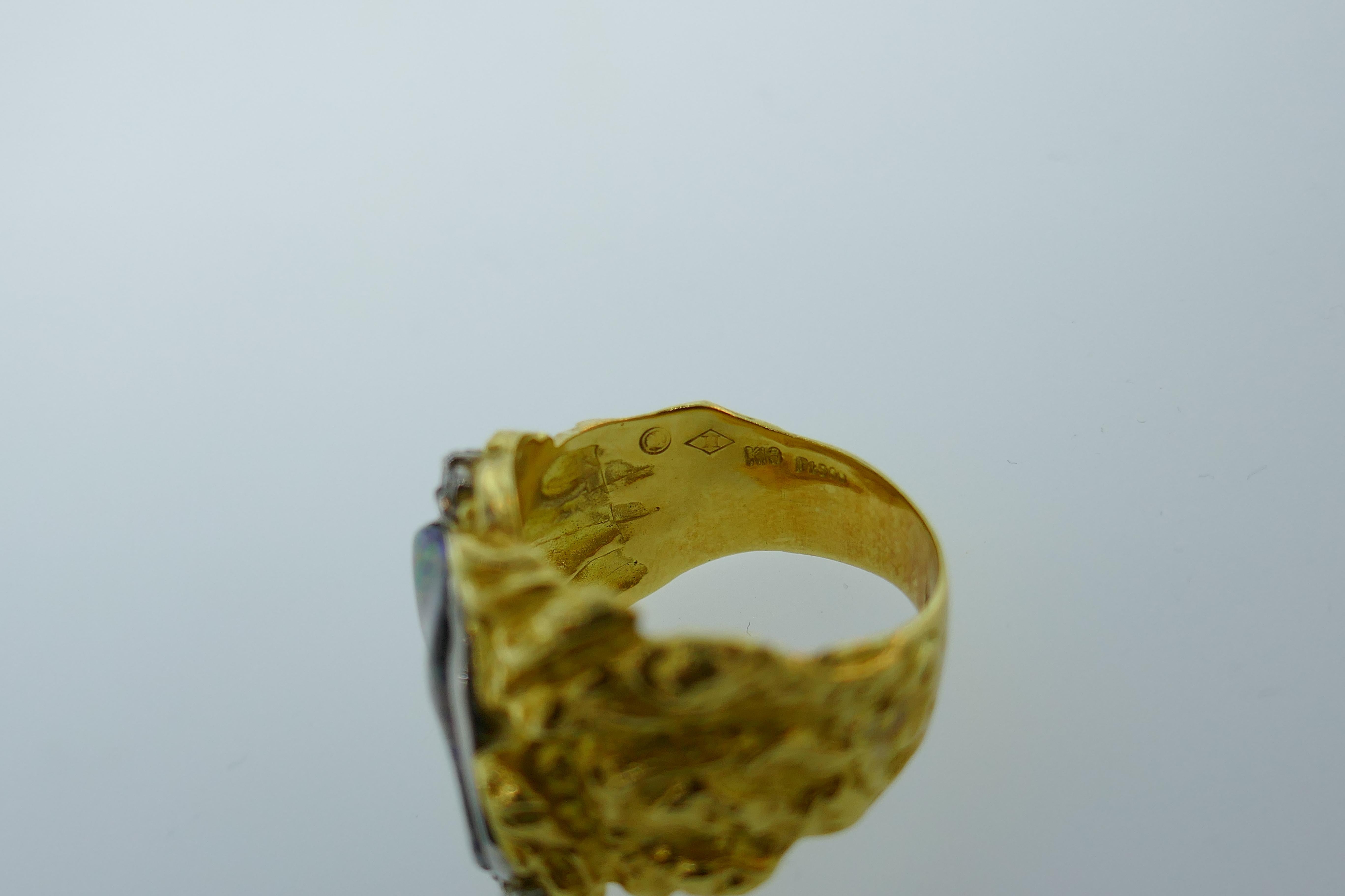 Modern 18 Karat Gold, Platinum, Diamond and Boulder Opal Ring, circa 1990s For Sale 2