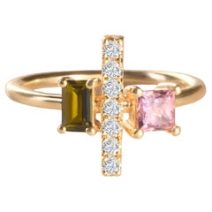 Modern 18k yellow gold ring with pink and green Tourmaline and diamonds