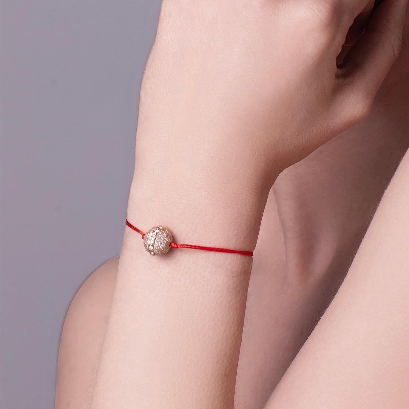 Pulsera moderna de cordón rojo con pavé de diamantes 18k YG 2ct en Nuevo estado para la venta en Boostedt, DE