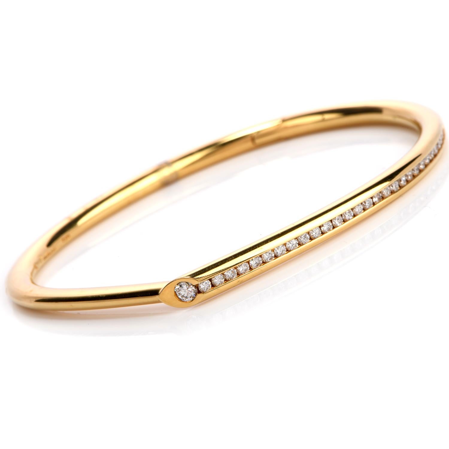 Round Cut Modern 1980s Diamond 18 Karat Solid Yellow Gold Bangle Bracelet