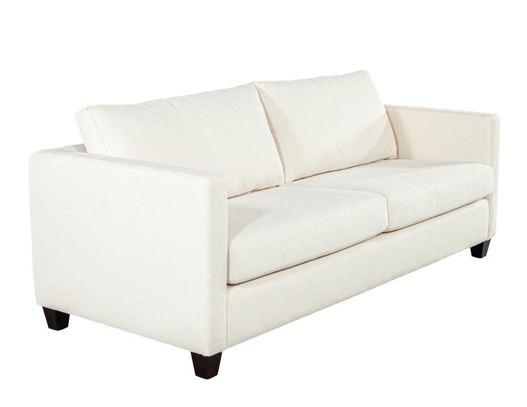 Modernes 2-Sitzer-Sofa aus cremefarbenem, strukturiertem Stoff im Angebot 1