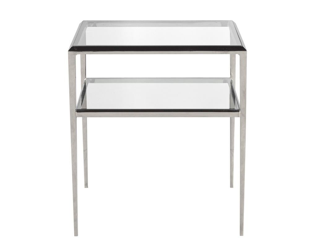 Moderne Table d'appoint moderne à 2 niveaux en acier inoxydable en vente