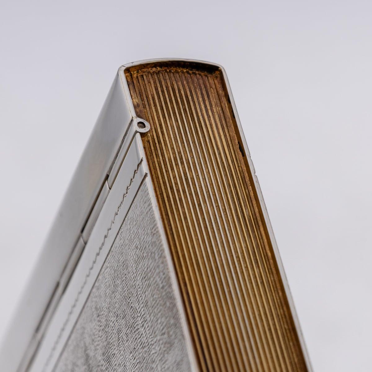 Scatola per sigari moderna a forma di libro in argento massiccio del 21° secolo, Londra c.2015 in vendita 8