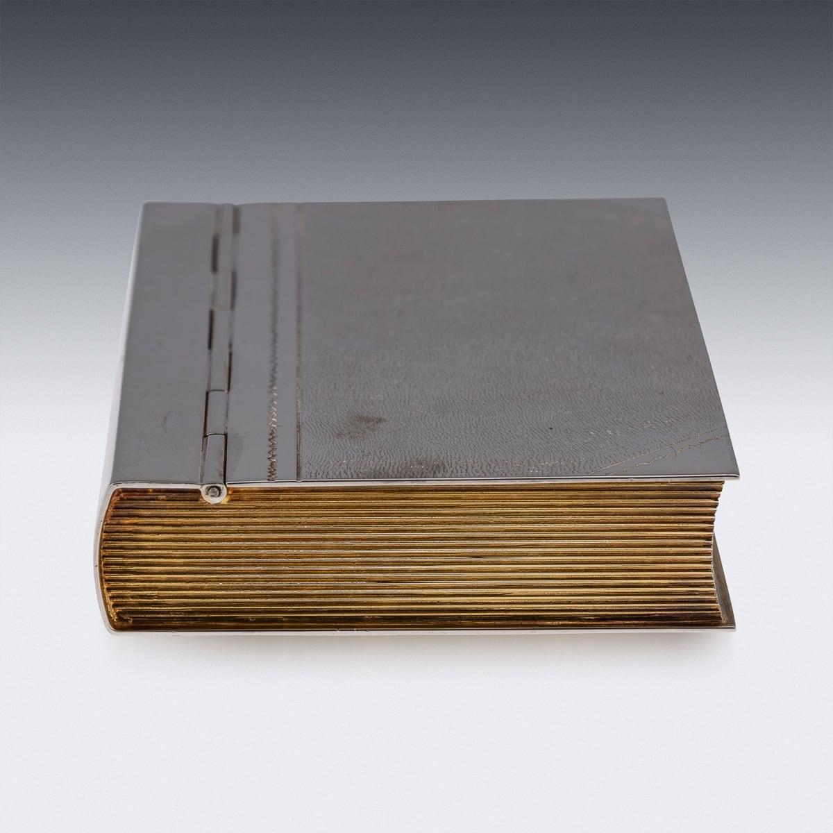 XXI secolo e contemporaneo Scatola per sigari moderna a forma di libro in argento massiccio del 21° secolo, Londra c.2015 in vendita