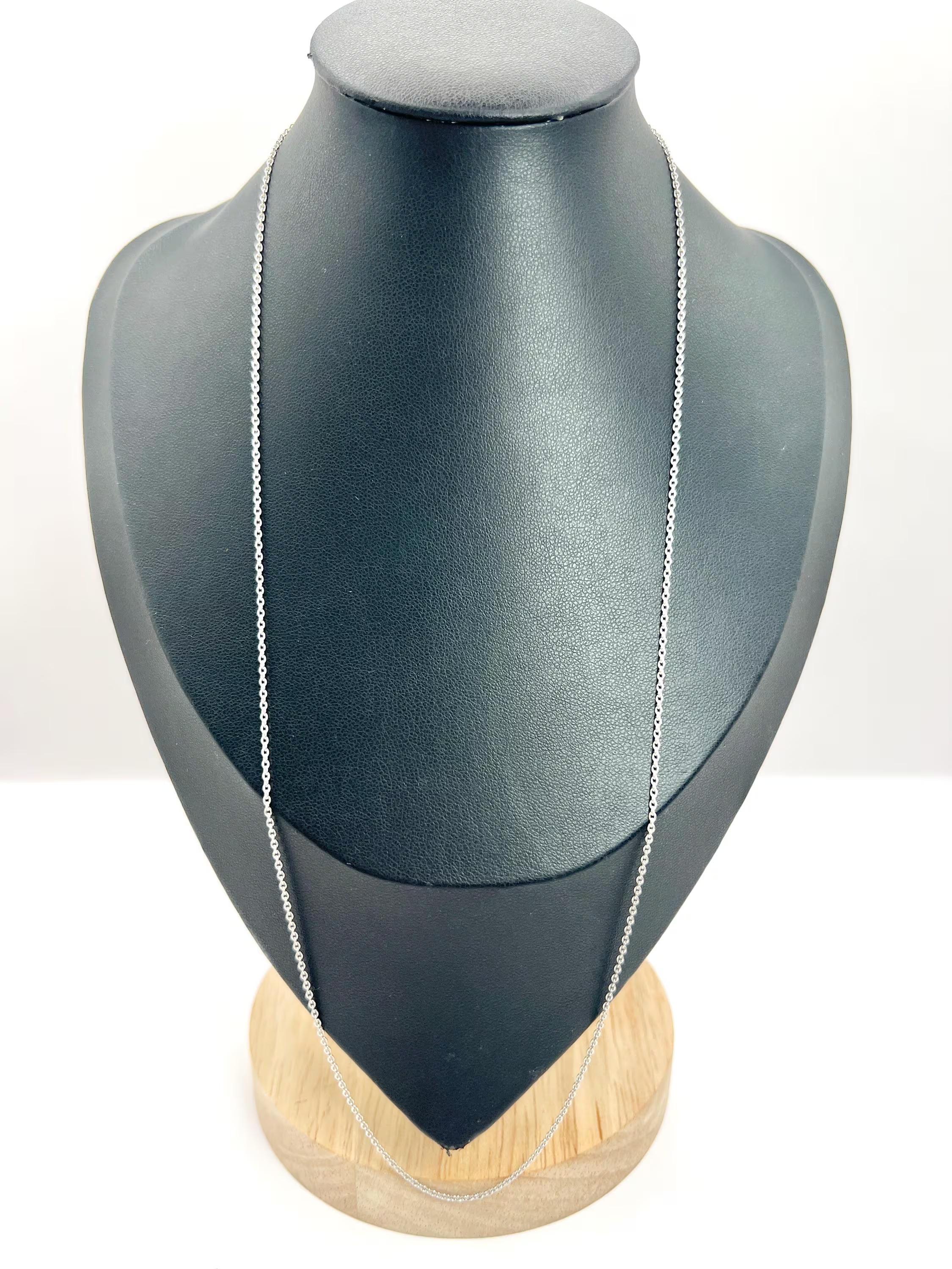 Catena di platino A Link Trace 

Platino stampato 950

Ti presentiamo la nostra moderna catena a maglie tracciate in platino da 22 pollici, progettata per aggiungere un tocco di eleganza al tuo abbigliamento. Questa delicata catena ha una larghezza