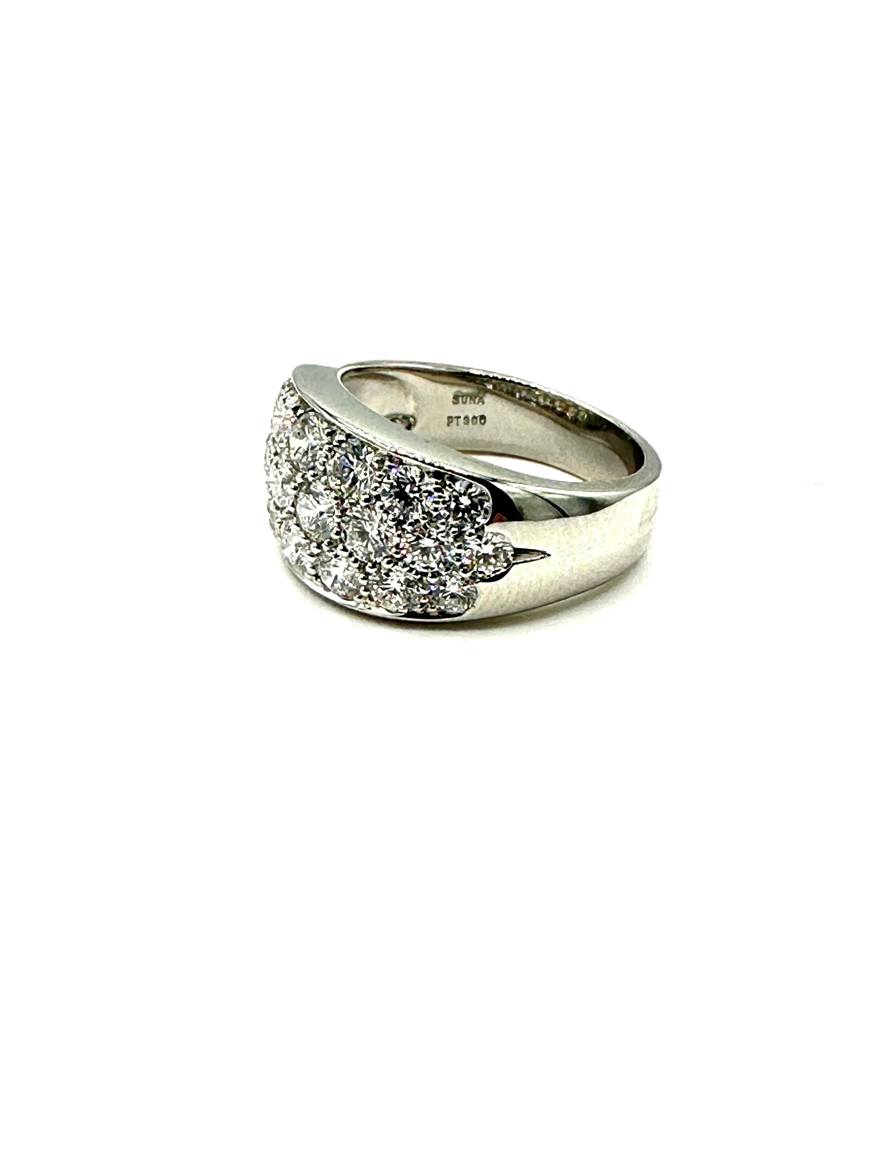 Modern 2.20 Carat Round Brilliant Diamond and Platinum Wide Band Ring In Excellent Condition In Chevy Chase, MD
