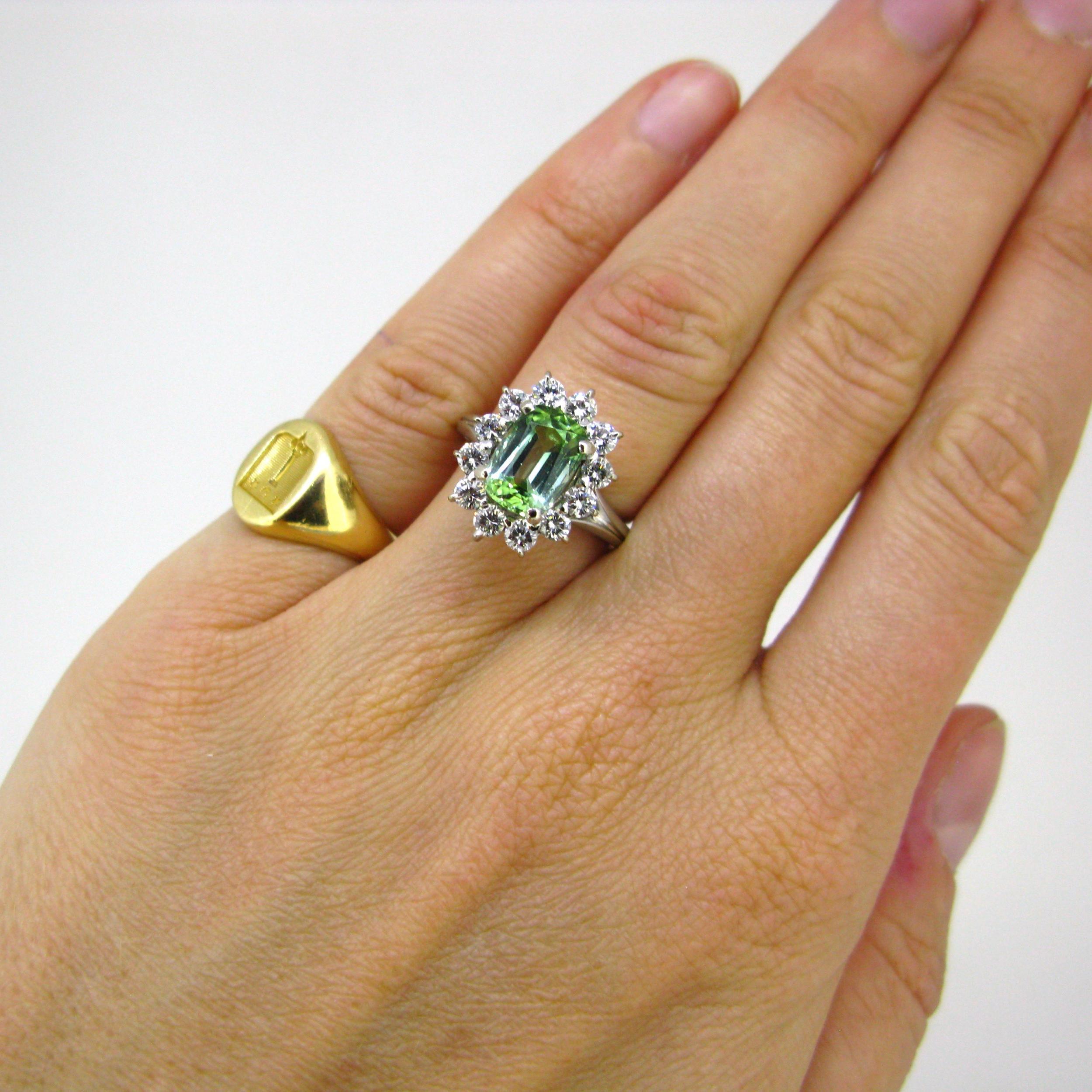 Modern 2.26ct Mint Tourmaline & Diamonds Ring, 18kt White Gold and Platinum 3