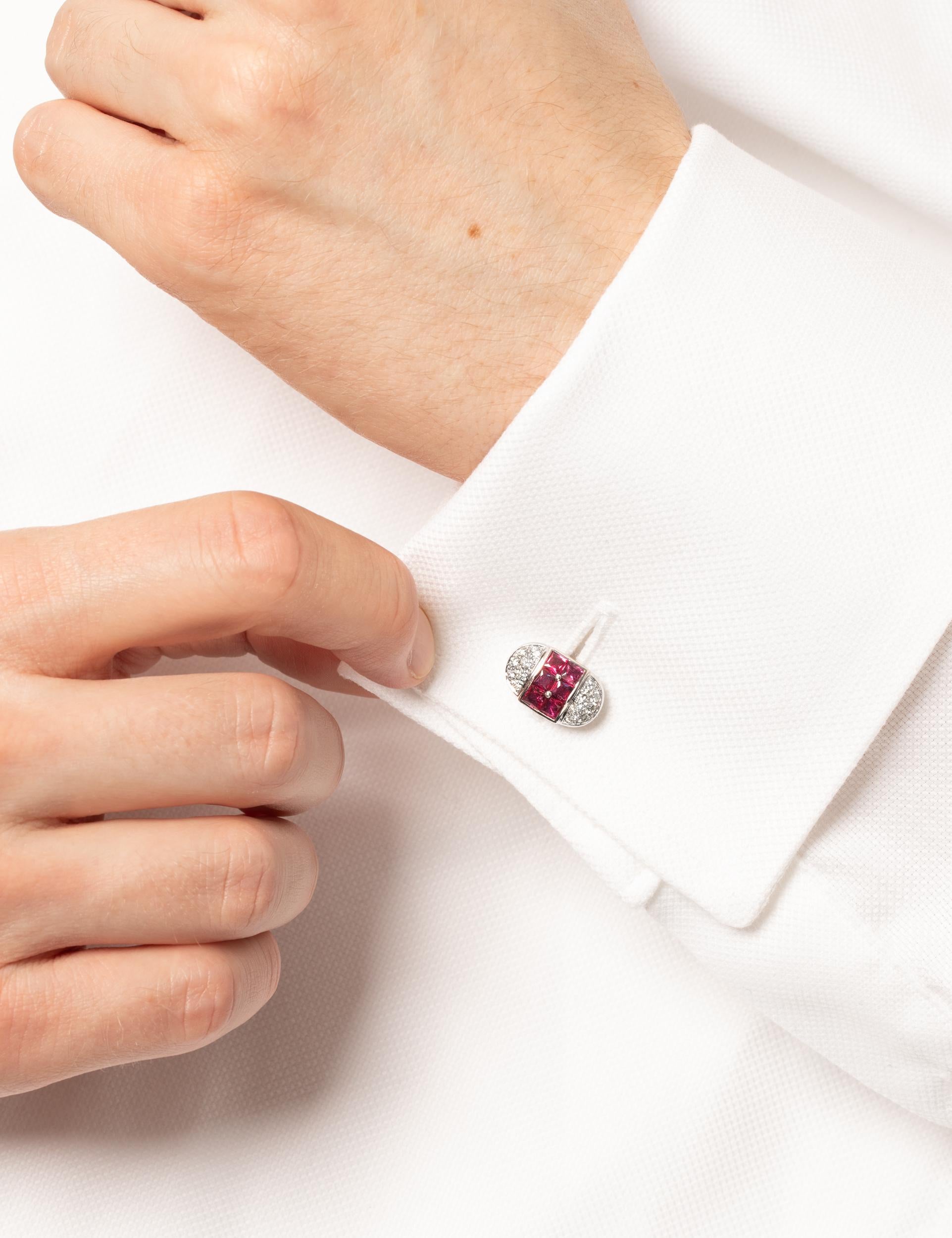 Gemelli moderni con rubino e diamante da 2,40 carati In condizioni buone in vendita a London, GB