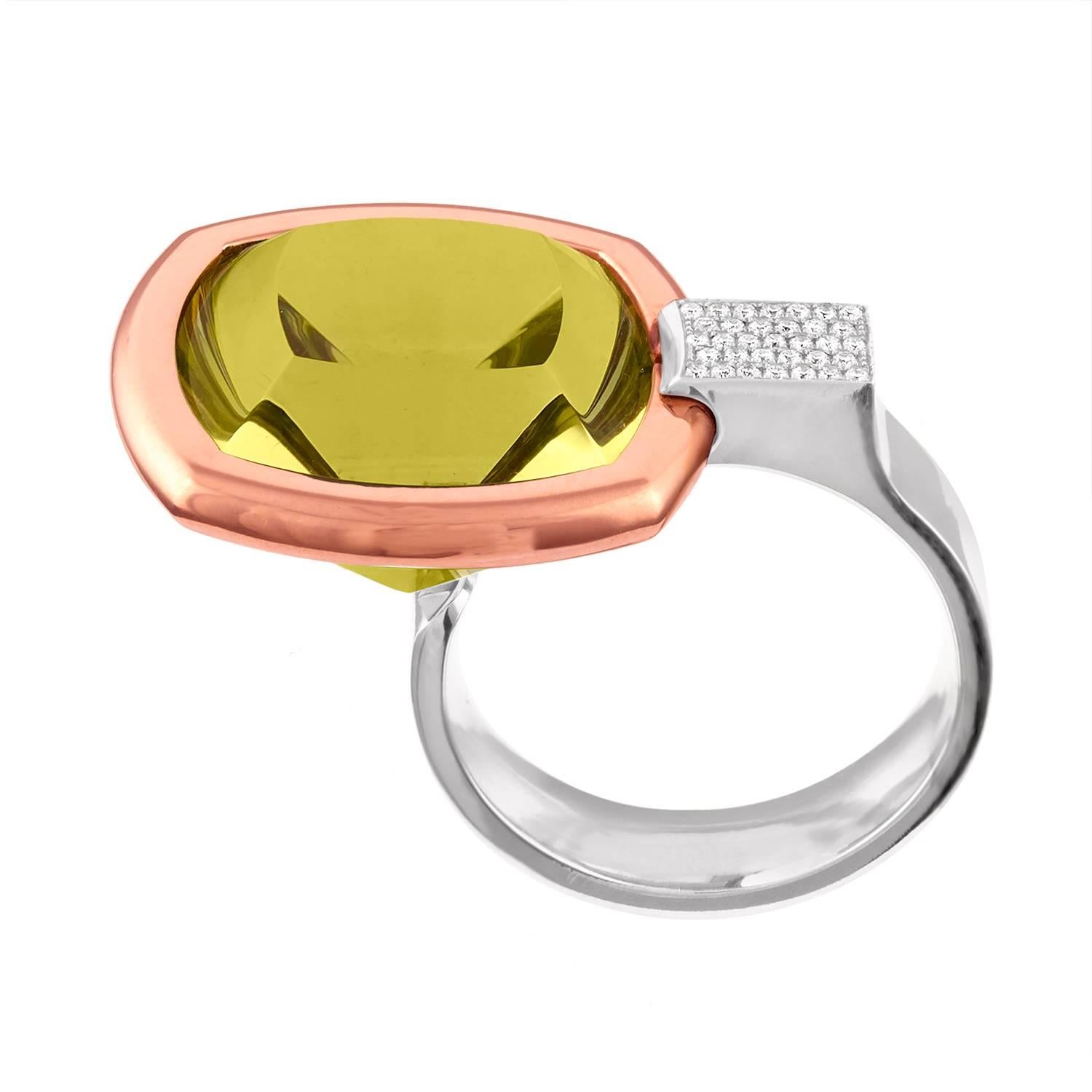 Modern 25.00 Carat Lemon Citrine and Diamond Gold Ring For Sale