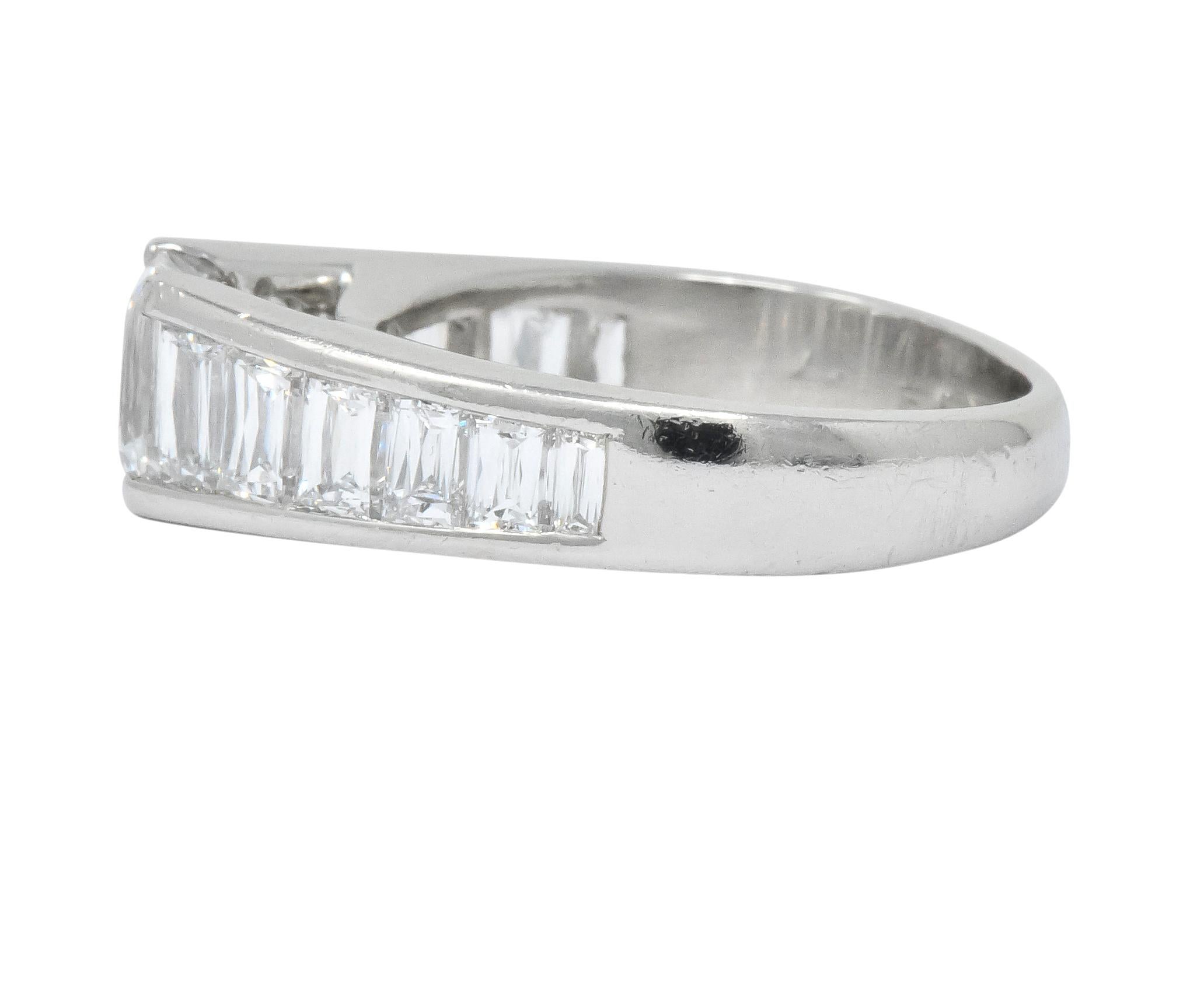 Women's or Men's Modern 2.52 Carat Crisscut Diamond Platinum Engagement Ring GIA