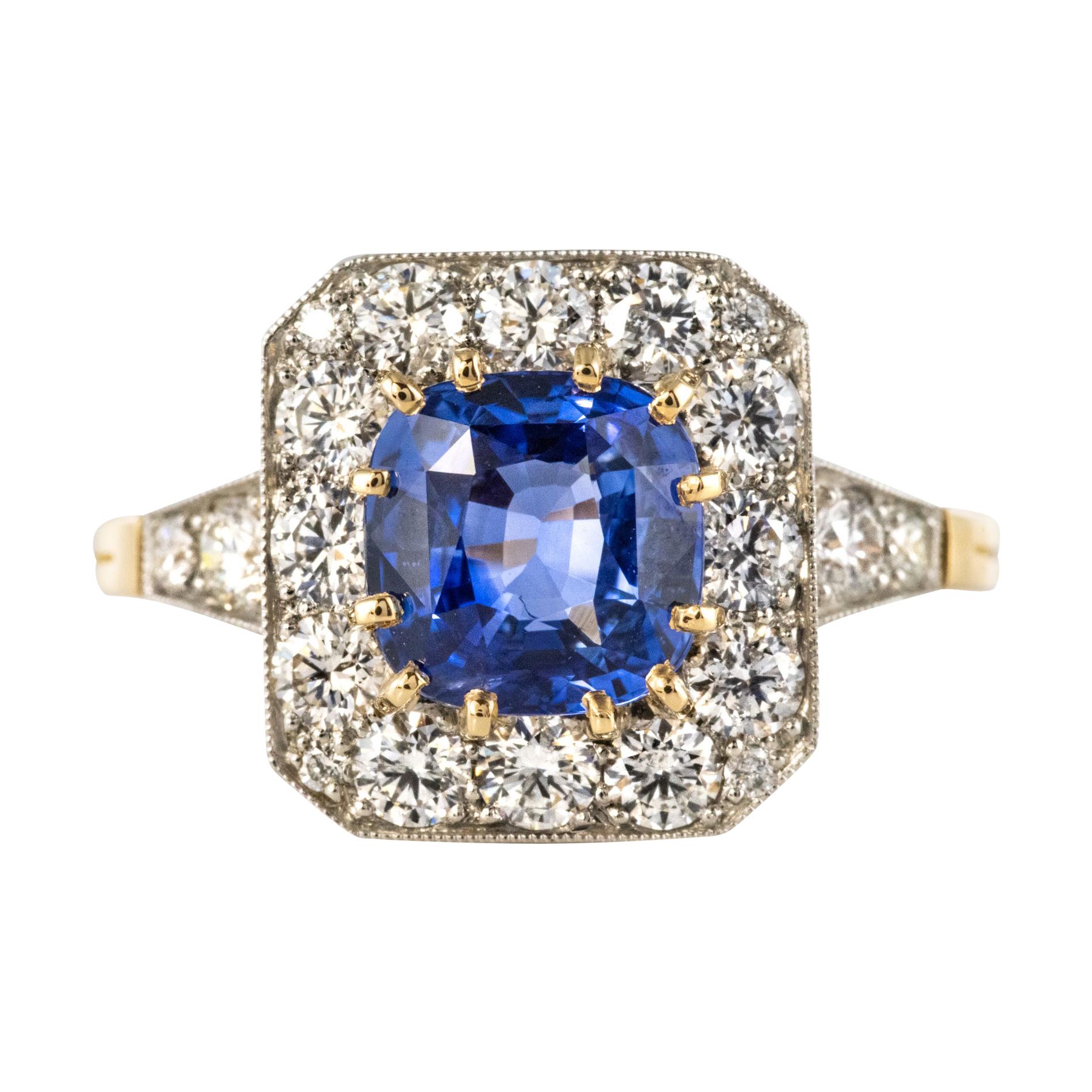 Modern 2.56 Blue Sapphire Diamonds 18 Karat Yellow Gold Octogonal Ring