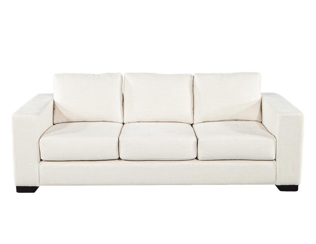 Modernes 3-Sitzer-Sofa aus cremefarbenem, strukturiertem Stoff (21. Jahrhundert und zeitgenössisch) im Angebot