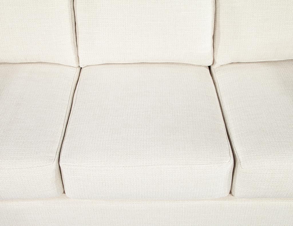 Modernes 3-Sitzer-Sofa aus cremefarbenem, strukturiertem Stoff im Angebot 4